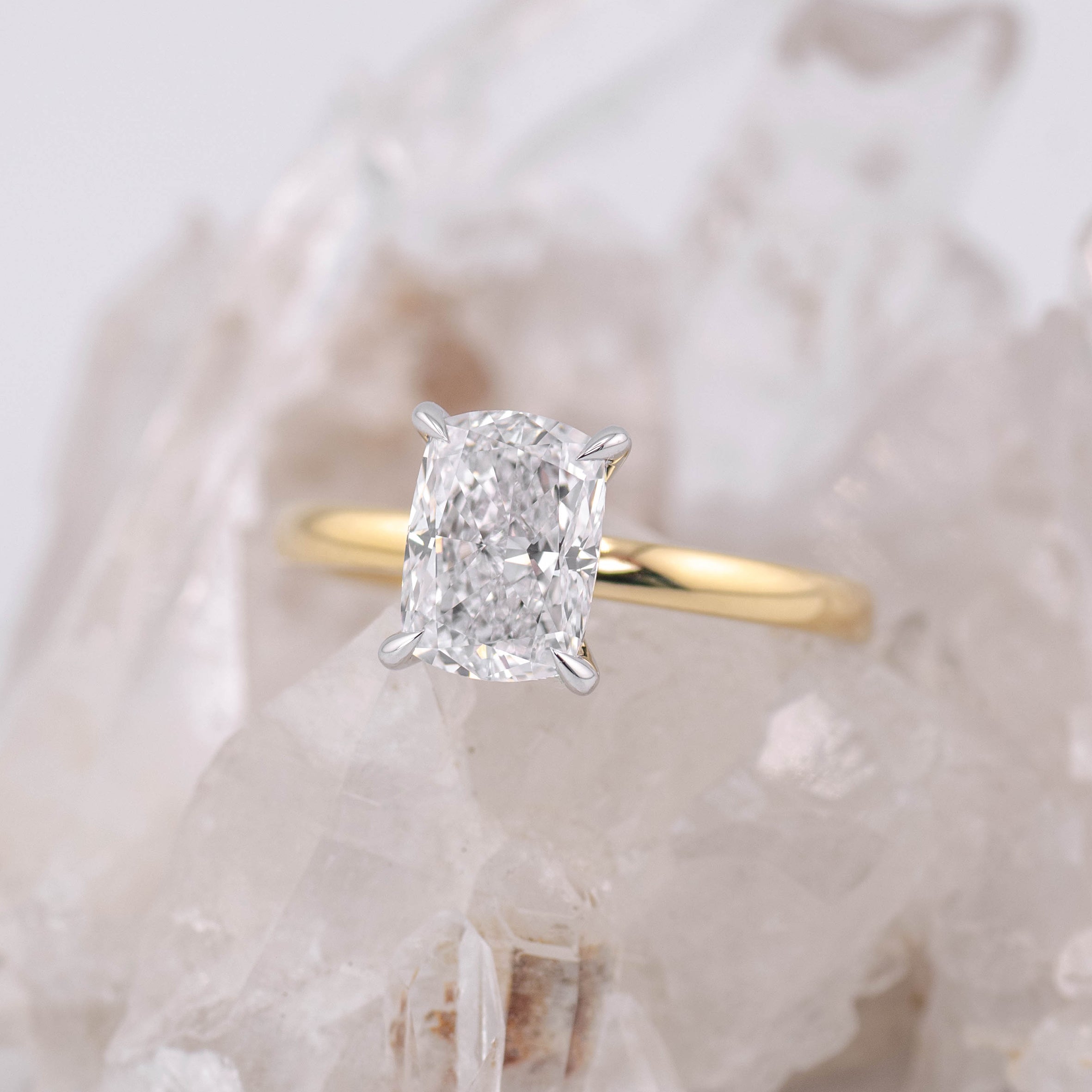 (Ready to Ship Size M) - Catherine 2.0 – Elongated Cushion 2.03ct D VVS2 Solitaire in 2 Tone 18k Yellow Gold