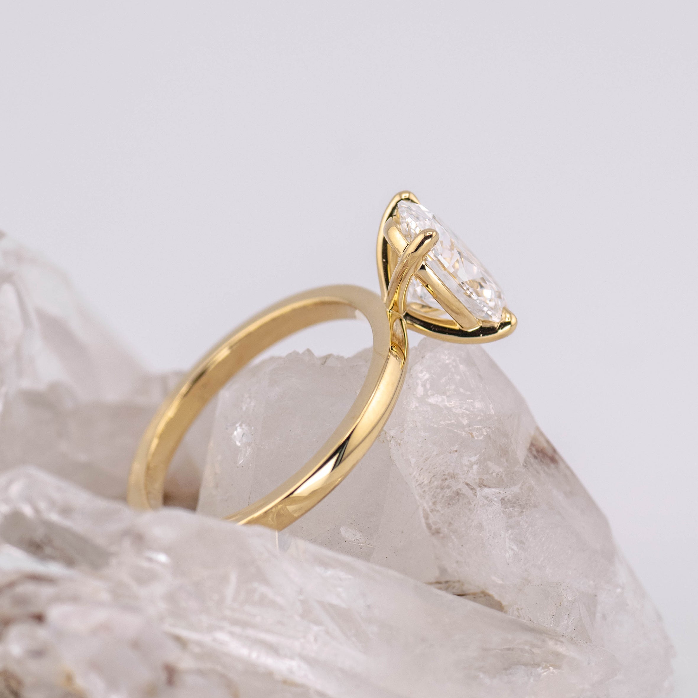 Kate 2.0 – 4 Claw 2ct Oval Solitaire (Made to Order) F Colour VVS2