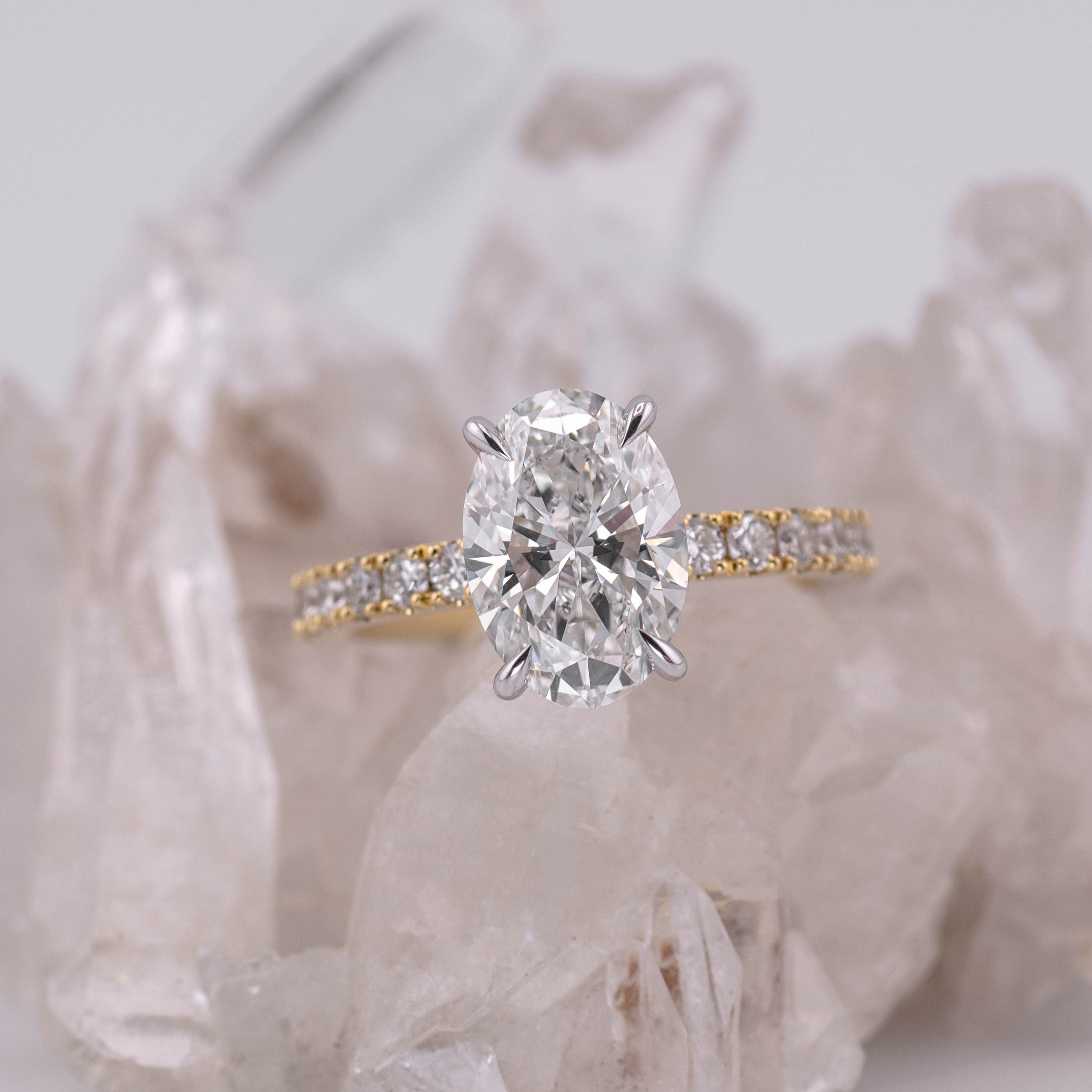 (Ready to Ship Size M) 2.58ct E VVS2 Oval Solitaire with Hidden Halo & 3/4 Pave Band in 2 Tone 18k Gold