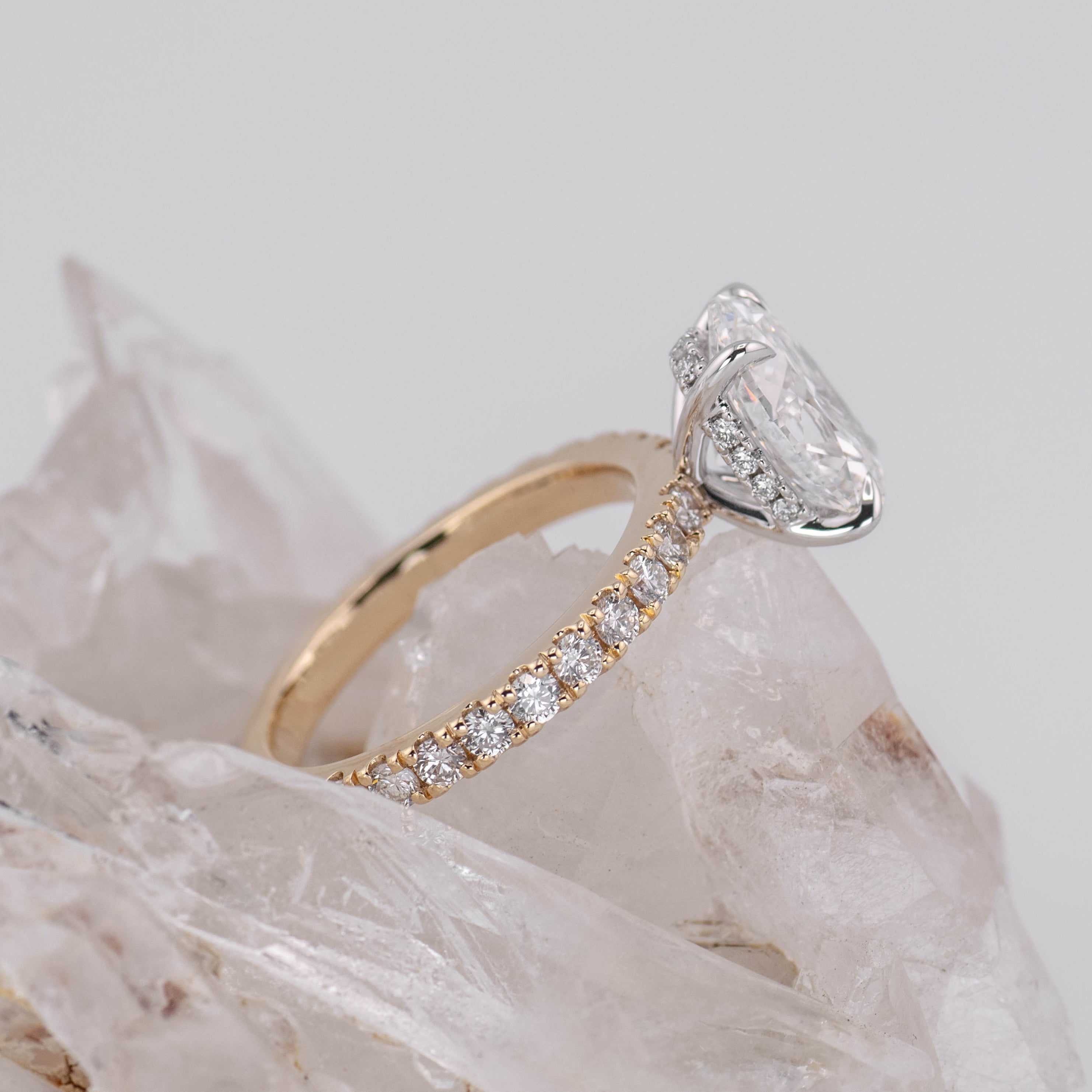 (Ready to Ship Size M) 2.65ct E VVS2 Oval Solitaire with Hidden Halo & 3/4 Pave Band in 2 Tone 14k Gold