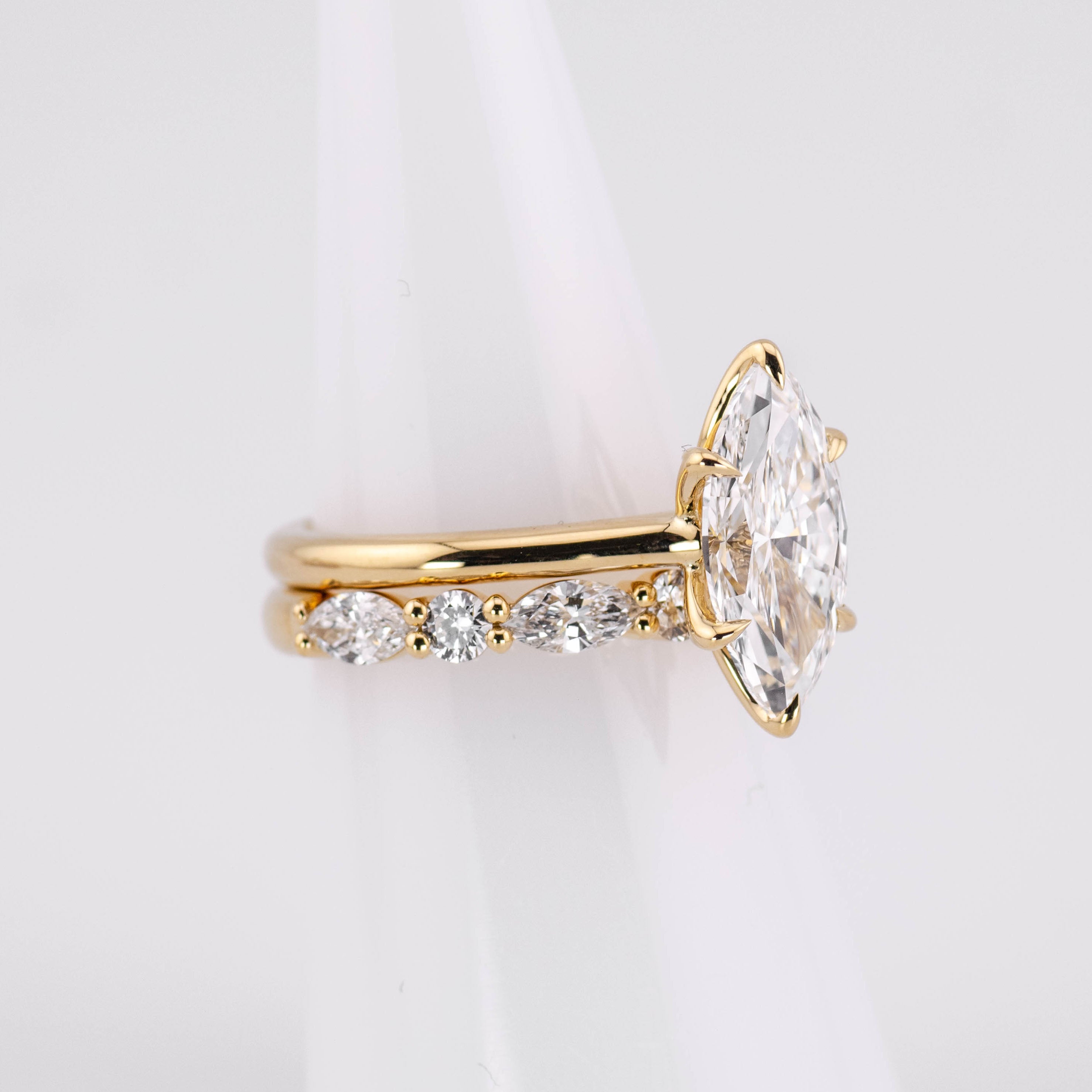 (Ready to Ship Size M) Morgan 1/2 2.7mm Marquise & Round Wedding/Eternity Band in 18k Yellow Gold