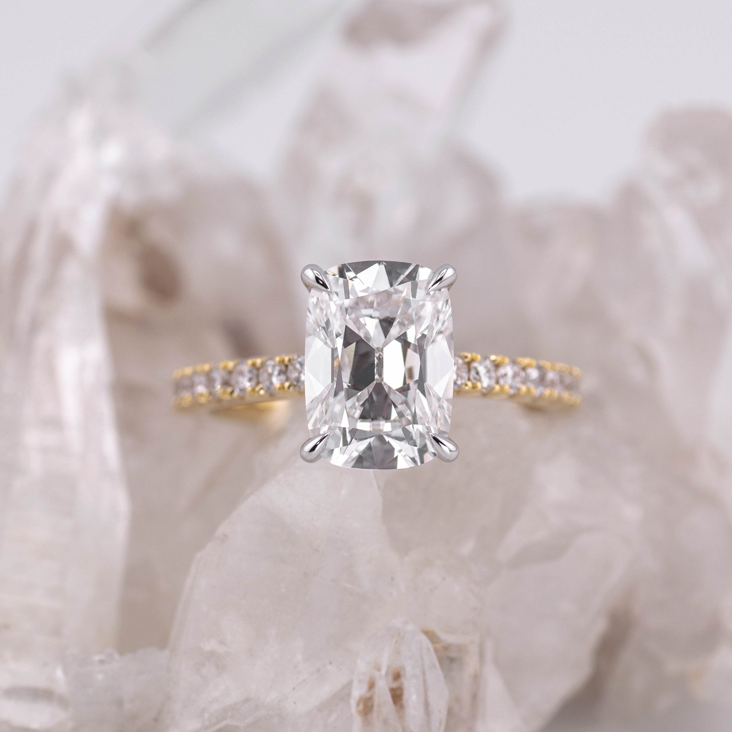 (Ready to Ship Size M) - 2.78ct Old Mine E VVS2 Solitaire with Hidden Halo & French Pave Band 18k 2 Tone Gold