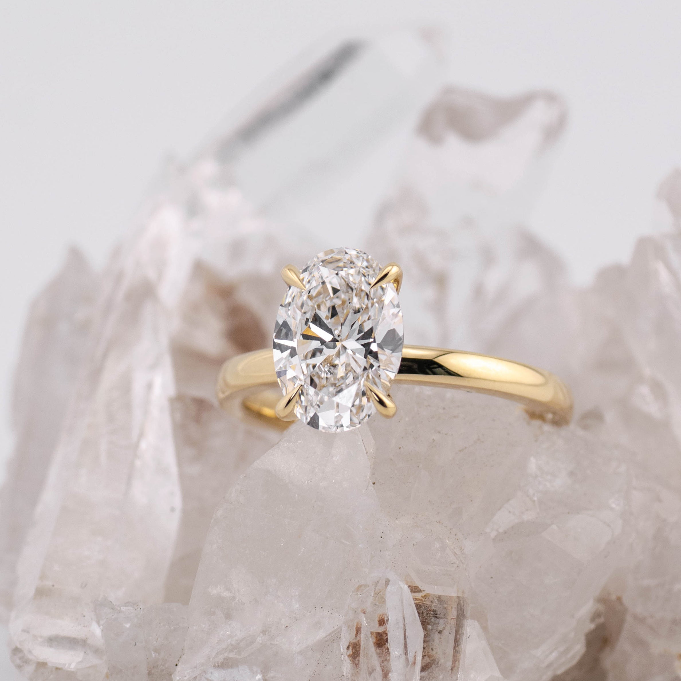 (Ready to Ship Size M) - Kate 2.0 – 4 Claw 2.01ct E VVS2 Oval Solitaire 18k