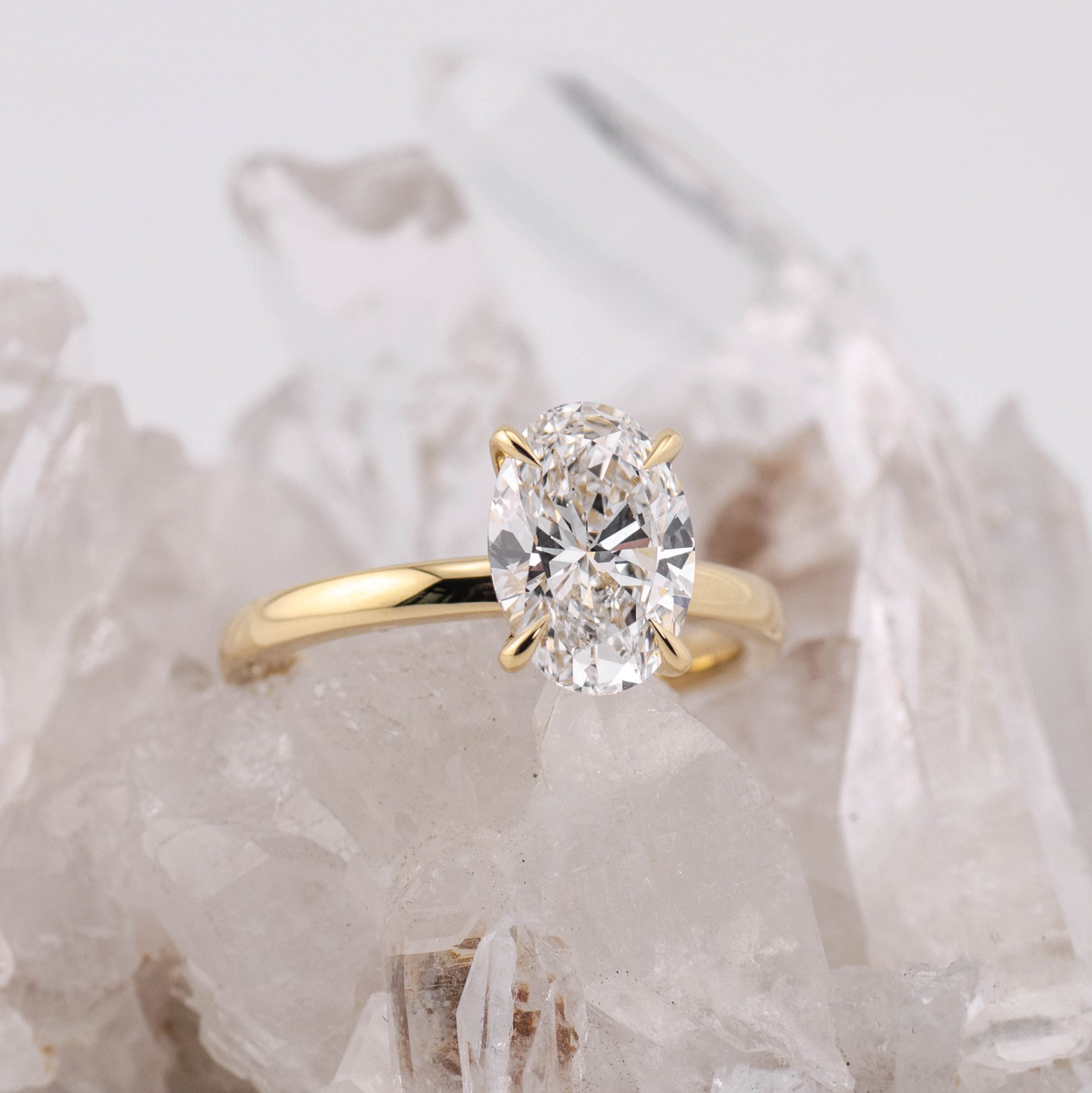 (Ready to Ship Size M) - Kate 2.0 – 4 Claw 2.01ct E VVS2 Oval Solitaire 18k