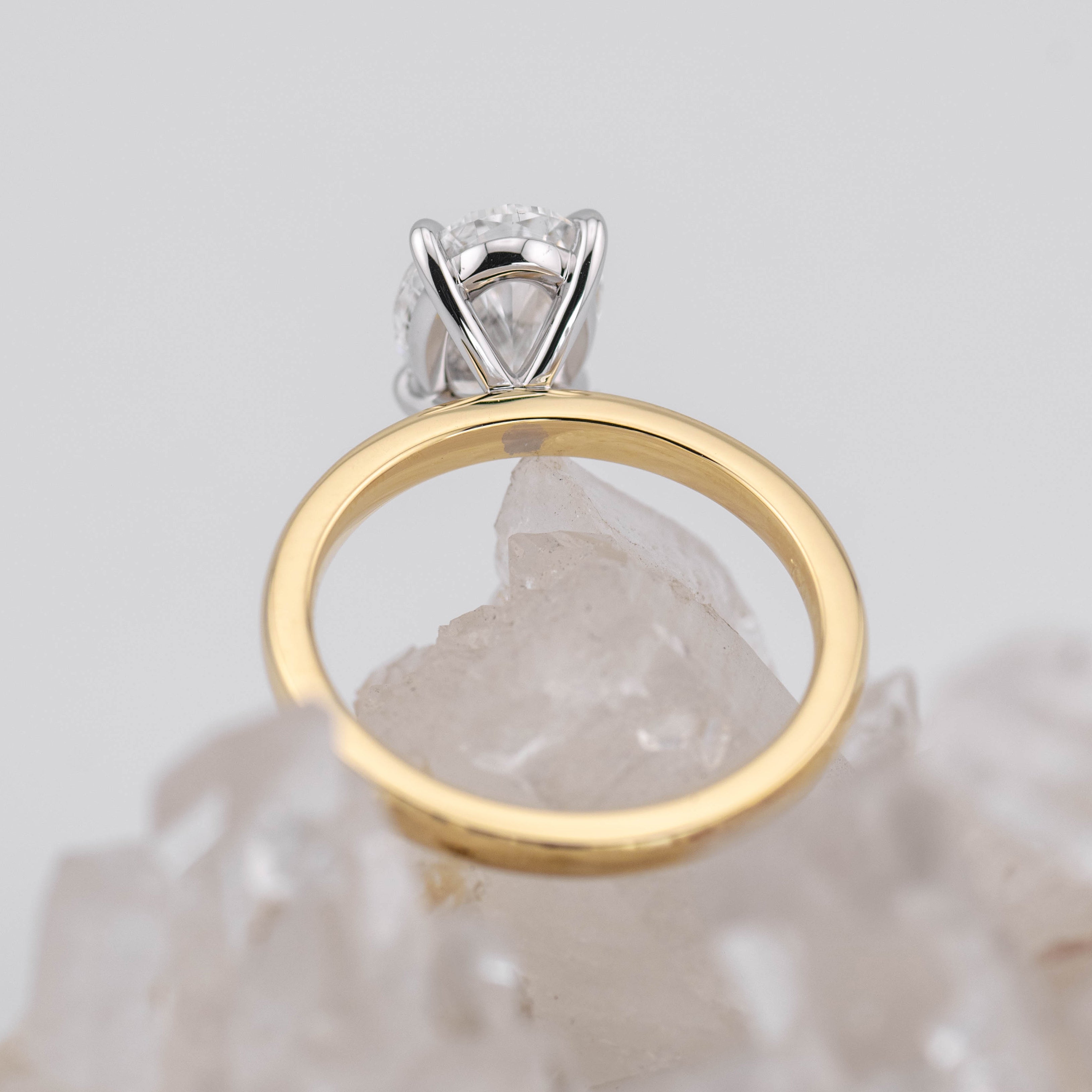 (Ready to Ship Size M) - Kate 2.0 – 4 Claw 2.13ct D VVS2 Oval Solitaire