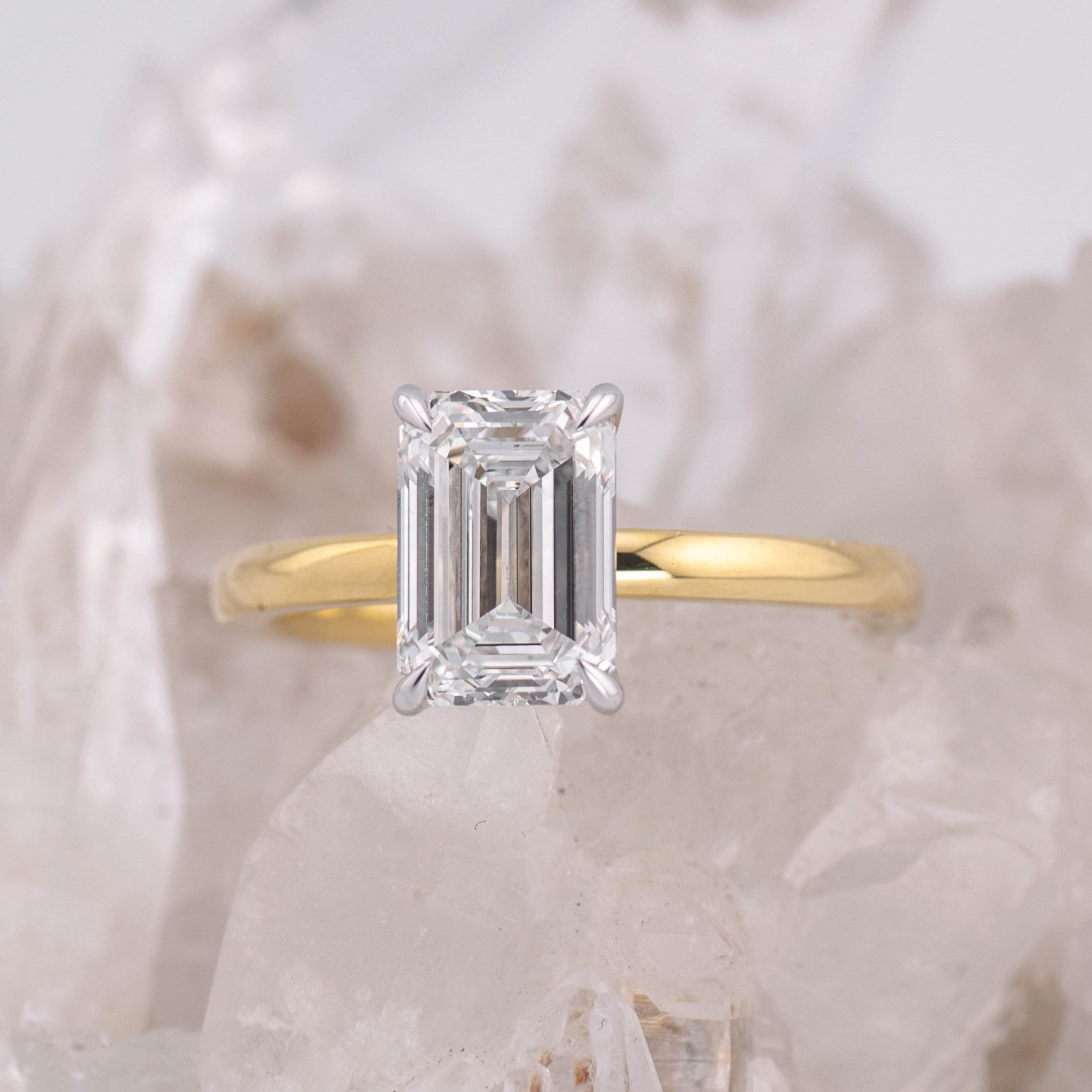 (Ready to Ship Size M) - Emma Emerald Cut Solitaire 2.02ct D VVS2 18k 2 Tone Gold