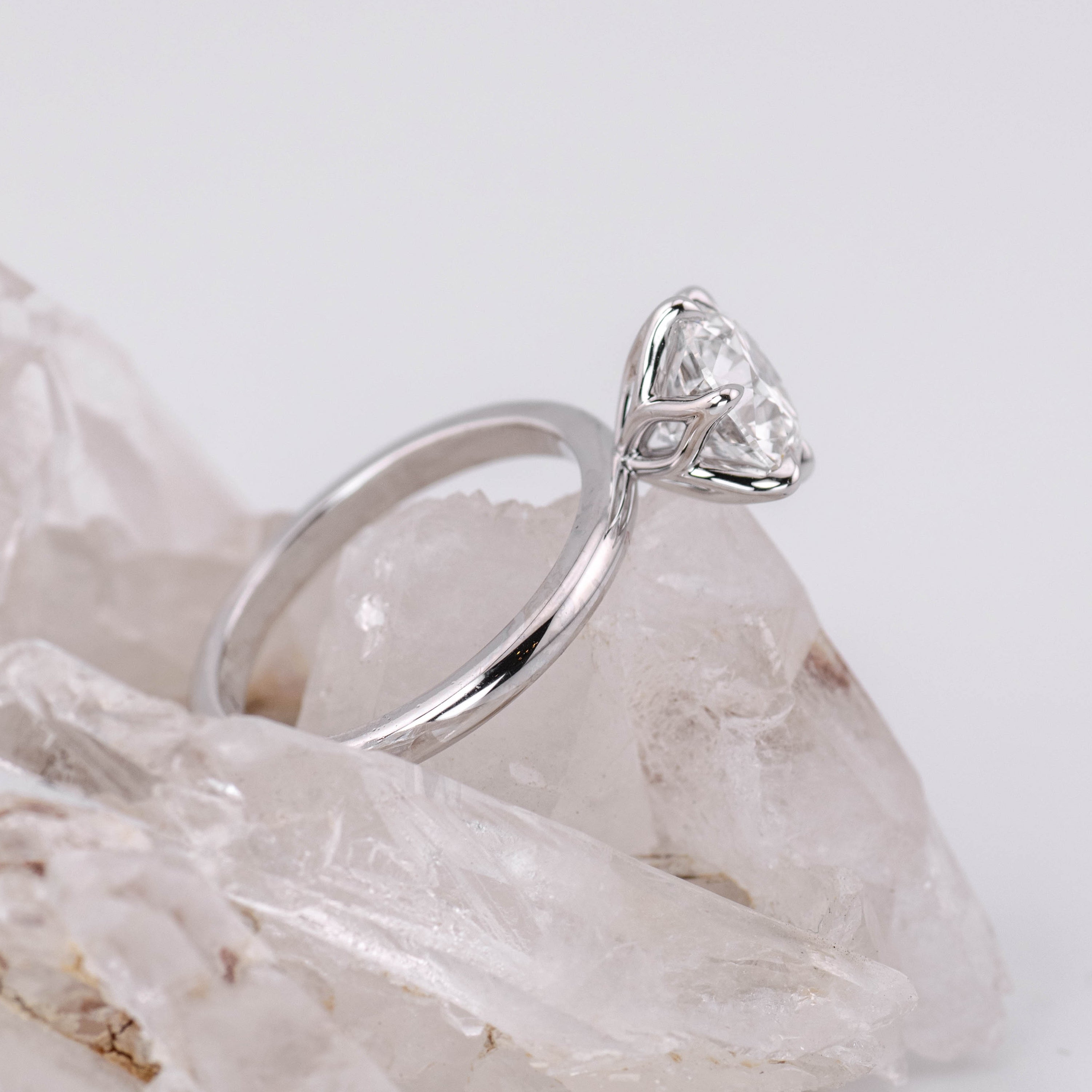 (Ready to Ship Size M) - Petal 2 – 6 Petal Claw 2.09ct E VVS2 Round Solitaire in 18K White Gold