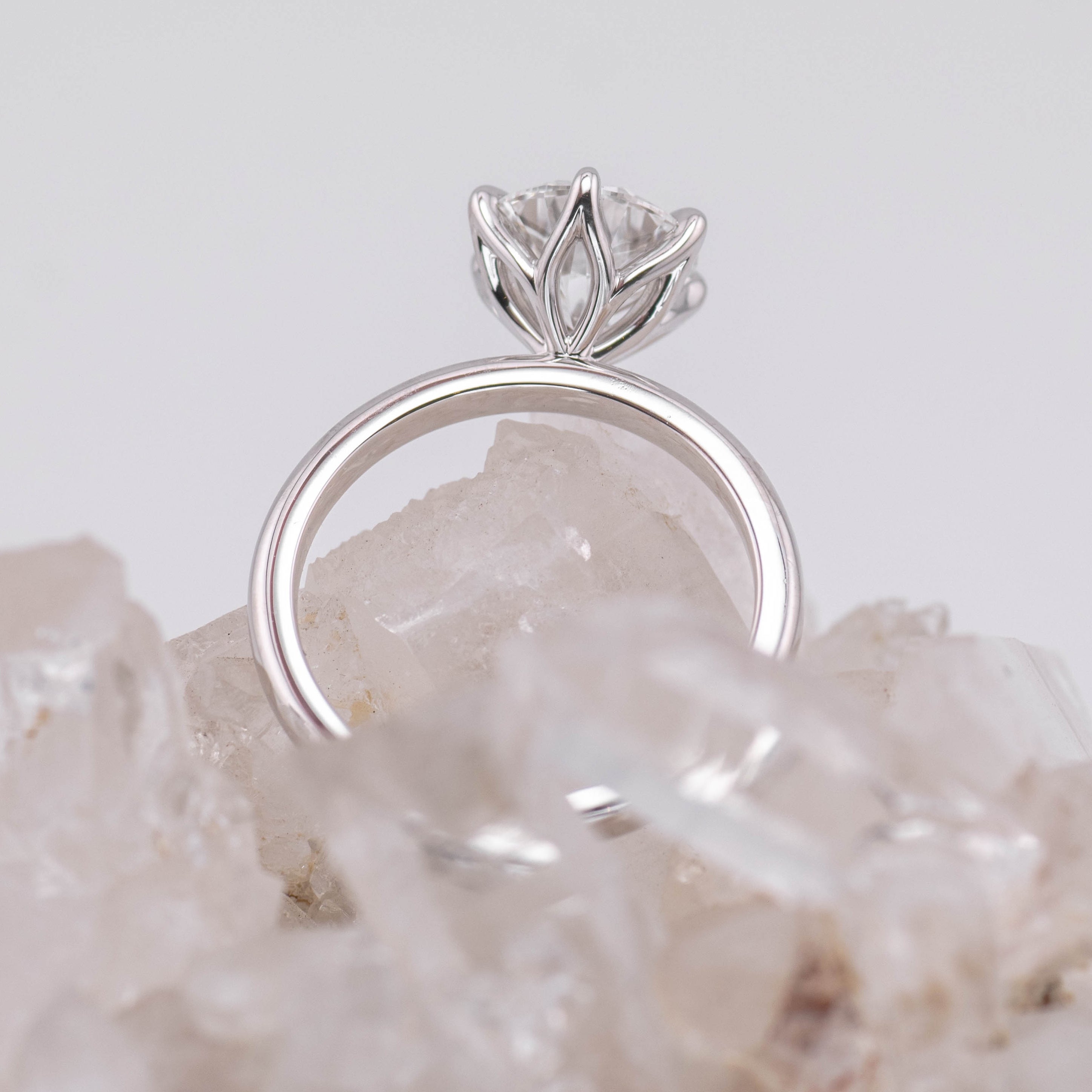 (Ready to Ship Size M) - Petal 2 – 6 Petal Claw 2.09ct E VVS2 Round Solitaire in 18K White Gold