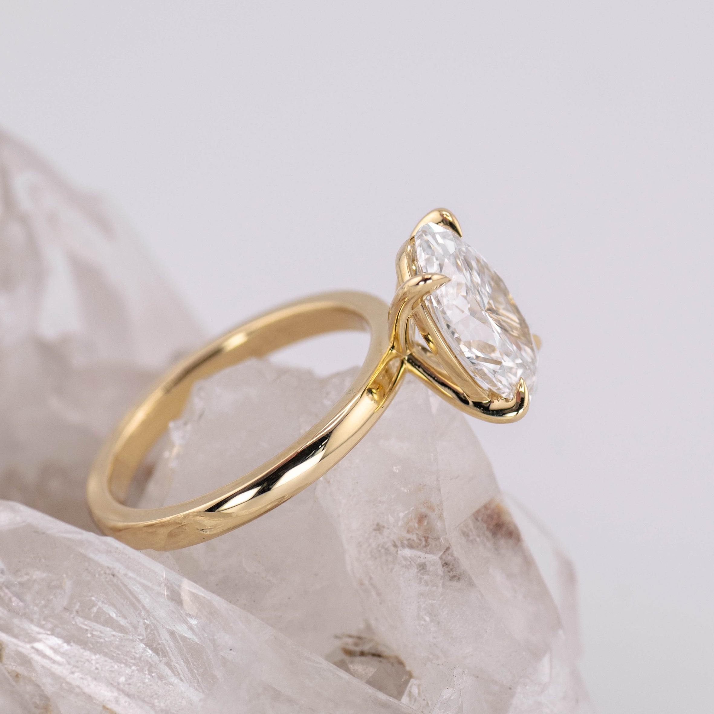 (Custom Listing) 4 Claw Oval Solitaire in 18k Yellow Gold
