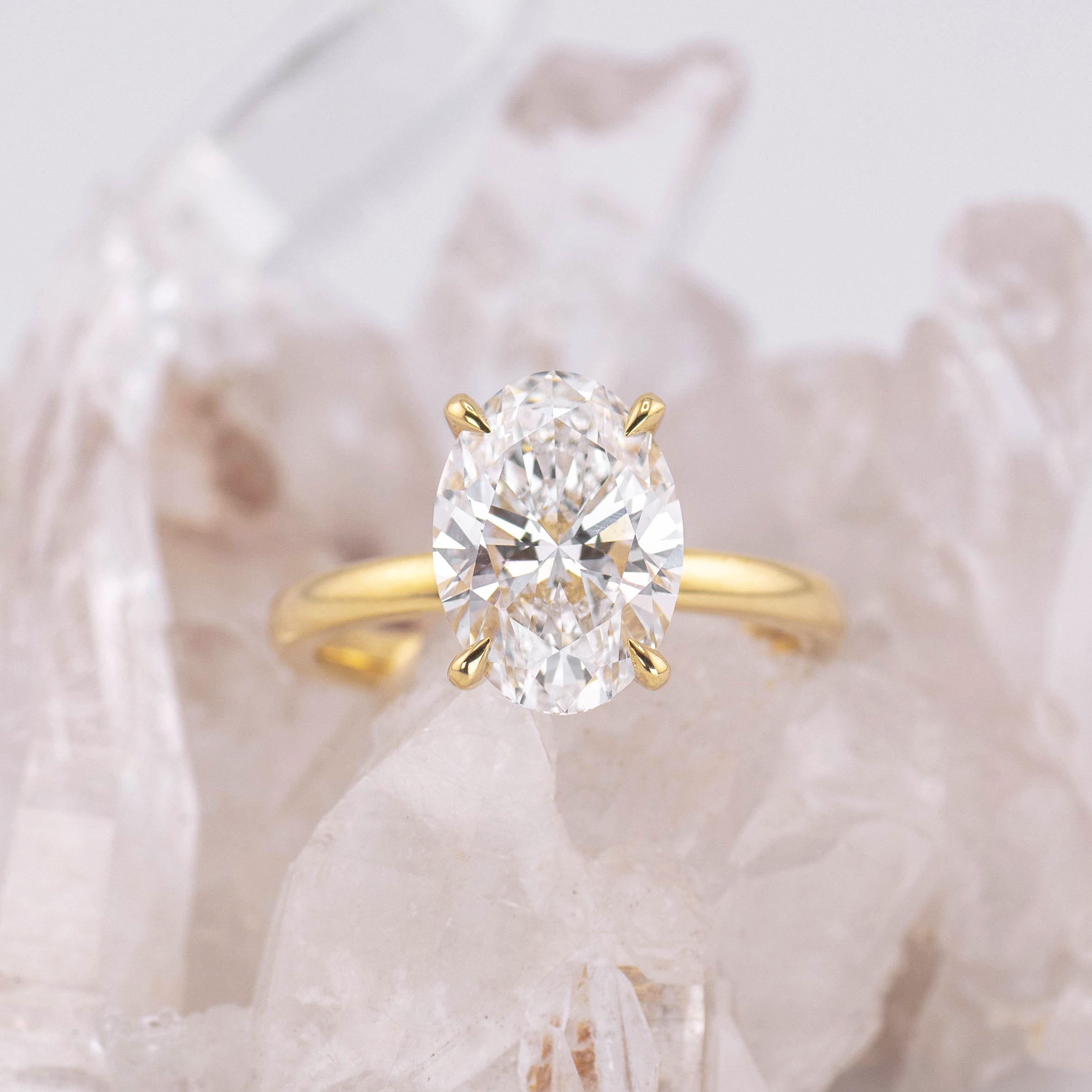 (Ready to Ship Size L) - Kate 3.0 – 4 Claw 3.10ct E VVS2 Oval Solitaire in 18k Yellow Gold