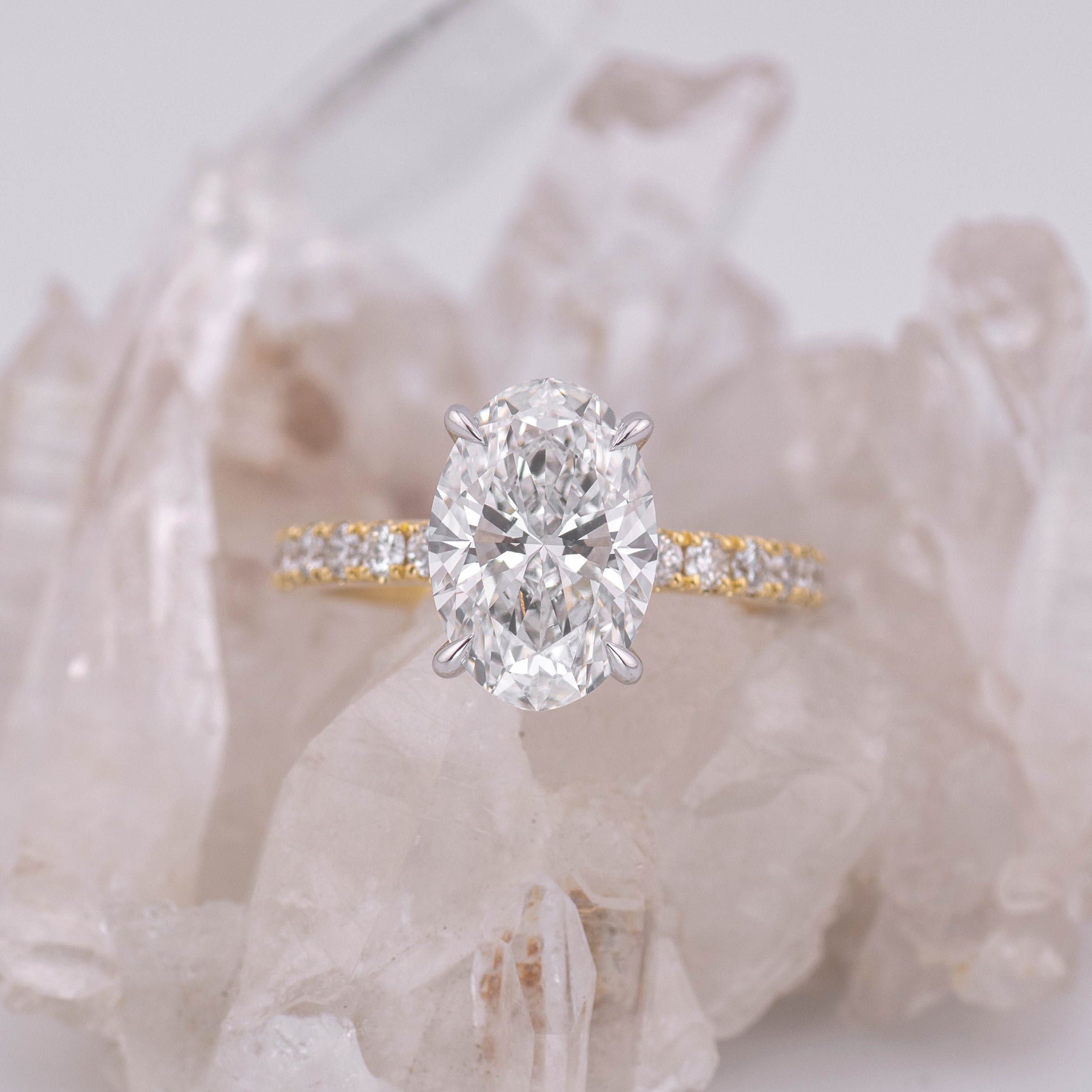 (Ready to Ship Size N) 3.30ct E VVS2 Oval Solitaire with Hidden Halo & Pave Band in 2 Tone 18k Gold