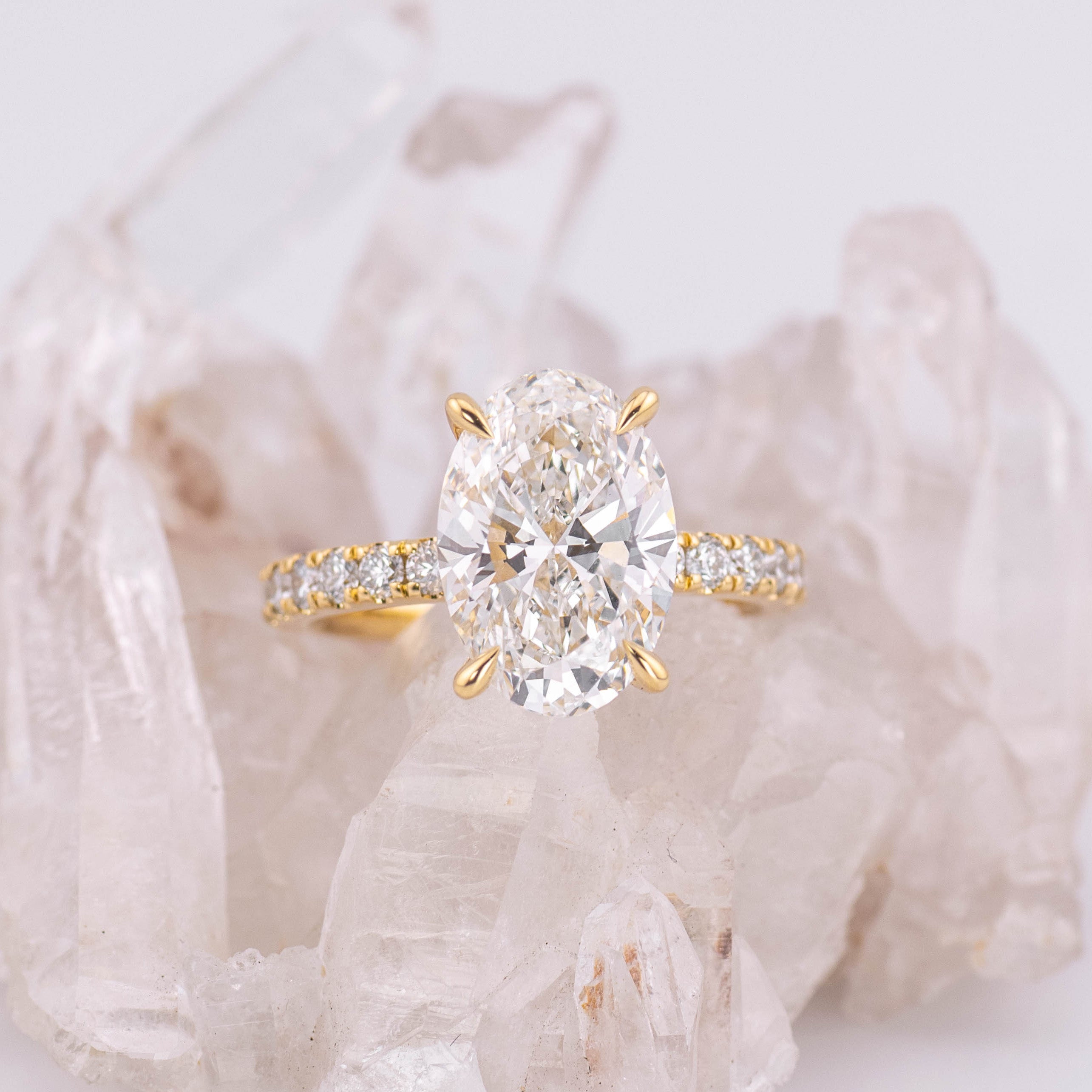 (Ready to Ship Size M) 4.04ct Oval Solitaire with Hidden Halo & Pave Band in 18k Yellow Gold