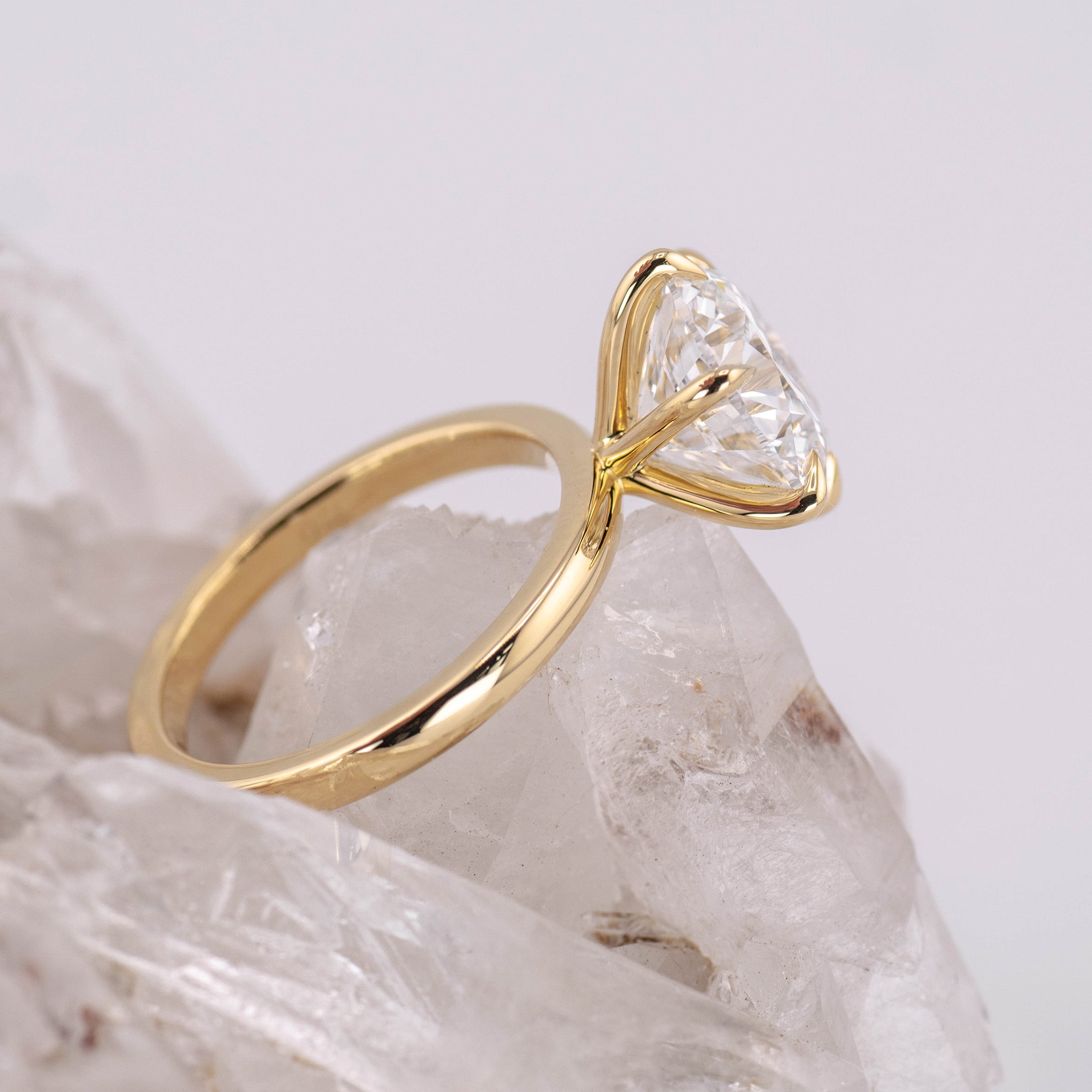 Billie 5.0 – 6 Claw 5ct Brilliant Round Cut (Made to Order) E/F Colour VVS2