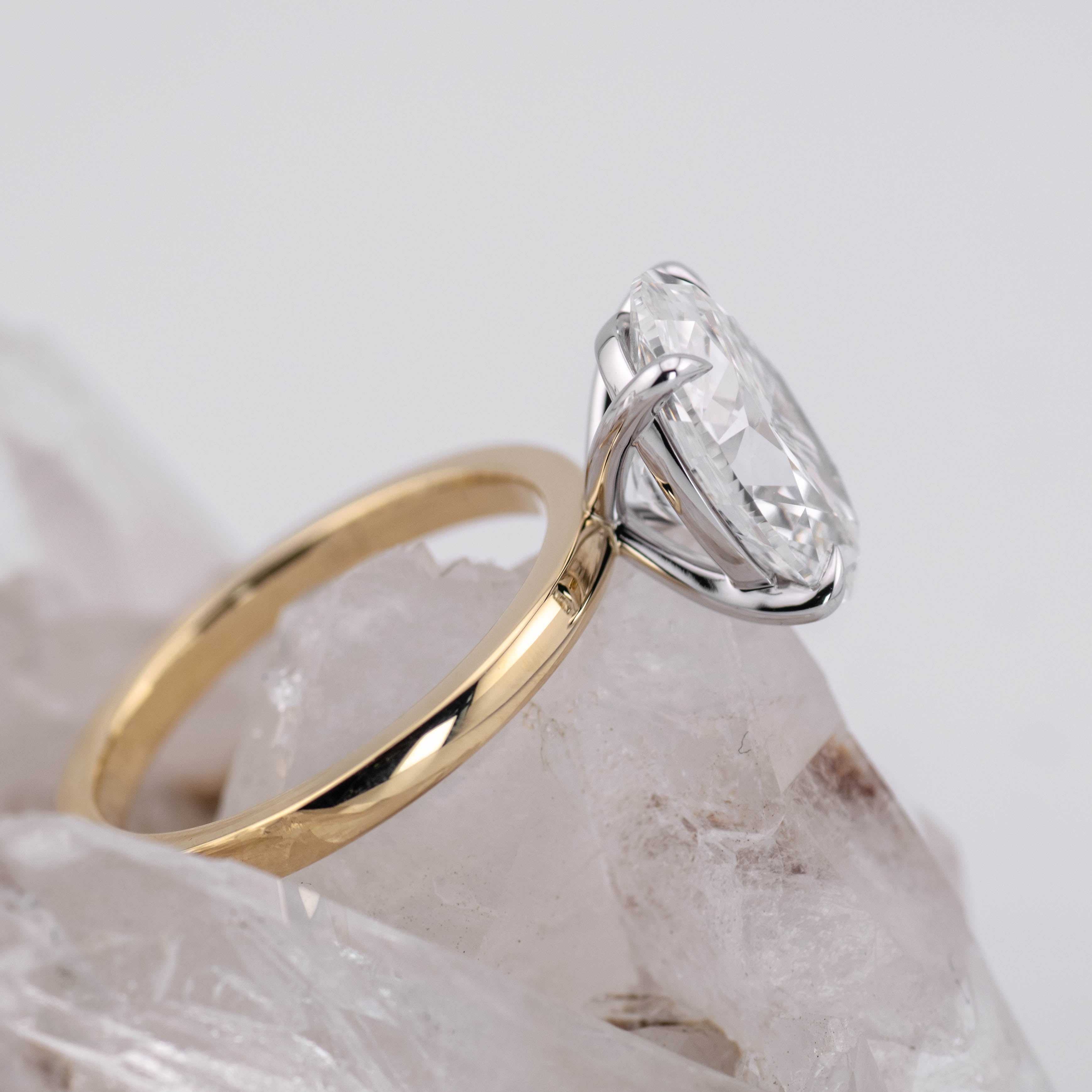 (Ready to Ship Size N) - Oval Solitaire 4.09ct E VVS2 in 18k Yellow and White Gold