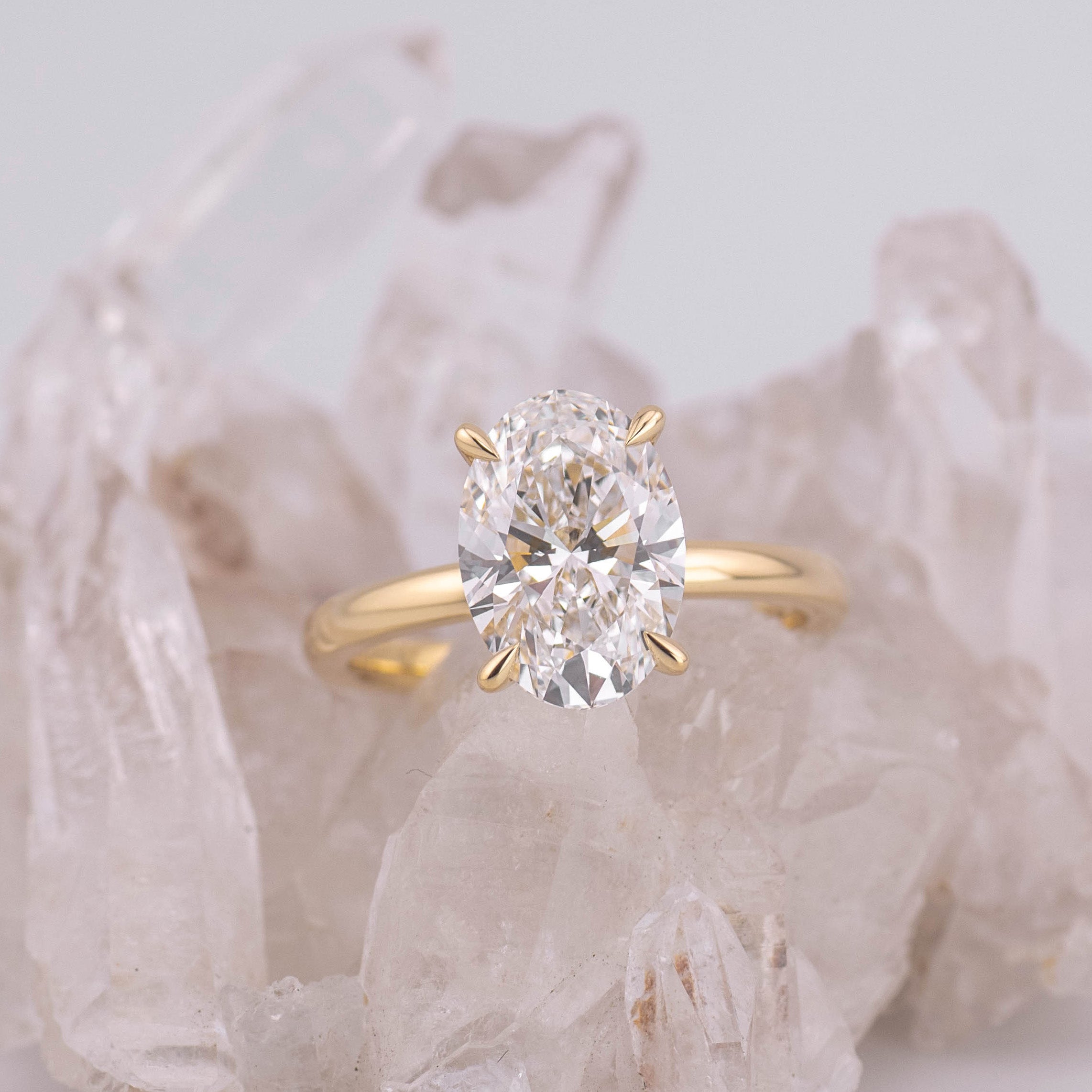 (Ready to Ship Size M) - Kate 3.0 – 4 Claw 3.03ct D VVS2 Oval Solitaire in 18k Yellow Gold