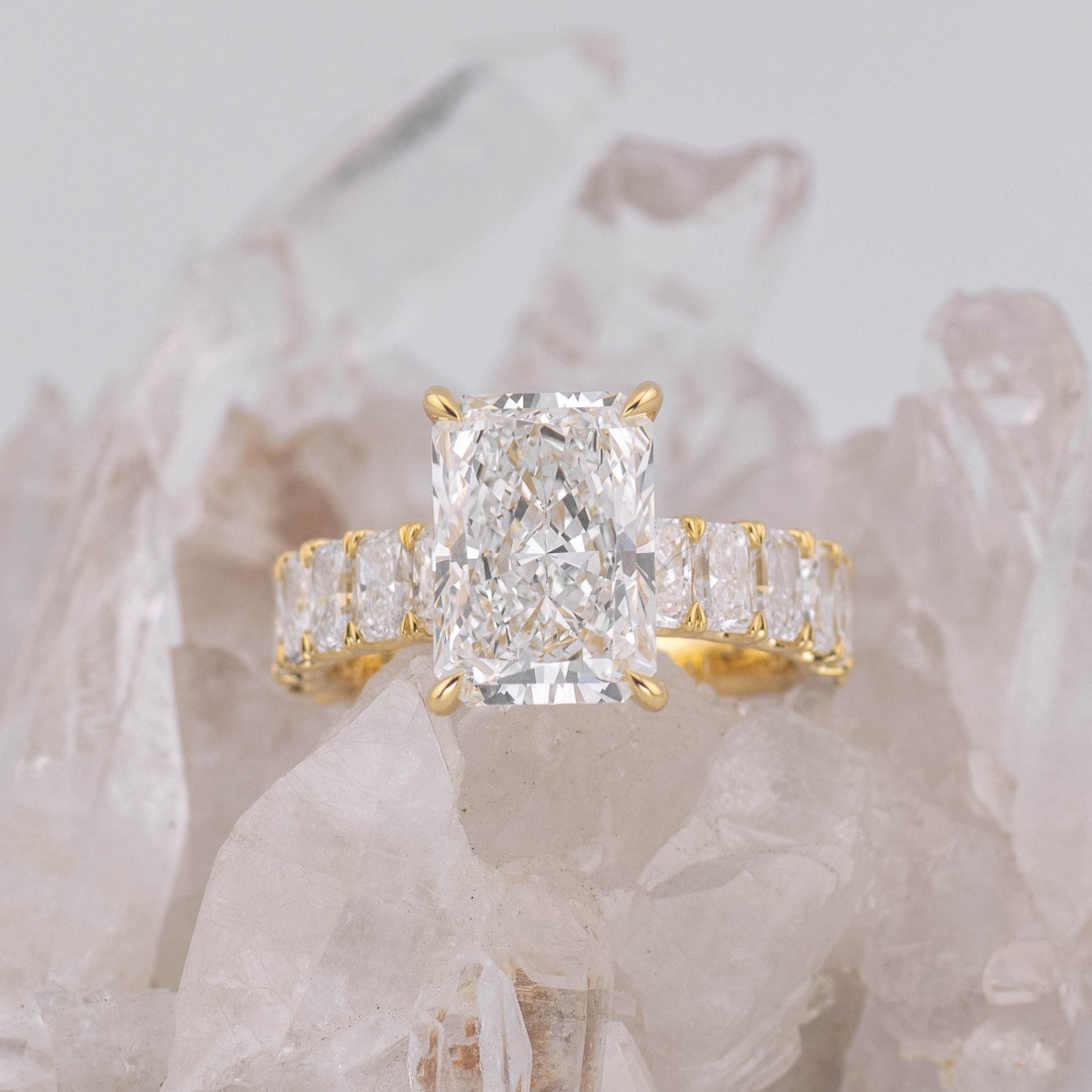 Frankie 4.0 - 4ct Radiant Lab Diamond Ring with Radiant band D/E VVS2 Lab Diamond