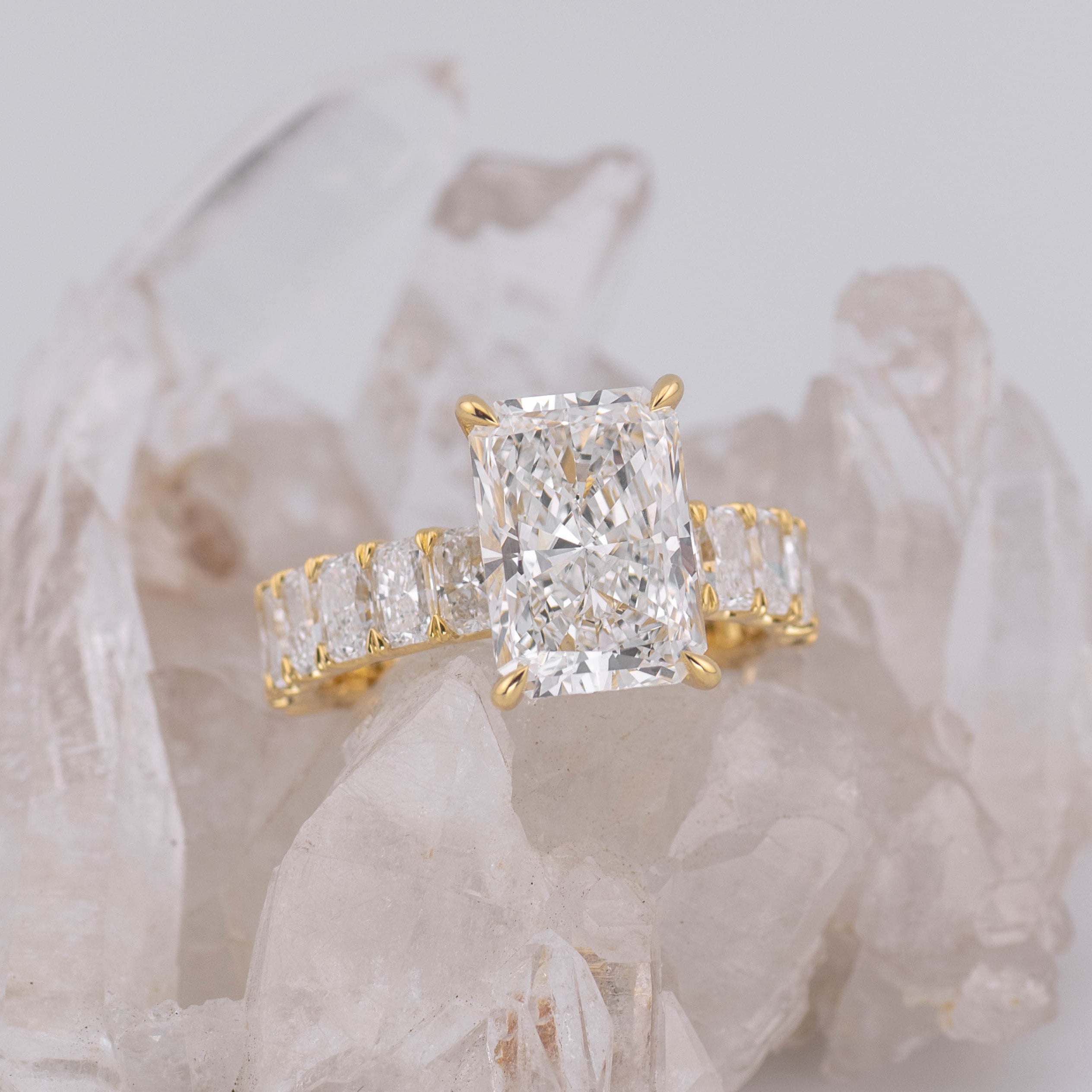 Frankie 4.0 - 4ct Radiant Lab Diamond Ring with Radiant band D/E VVS2 Lab Diamond