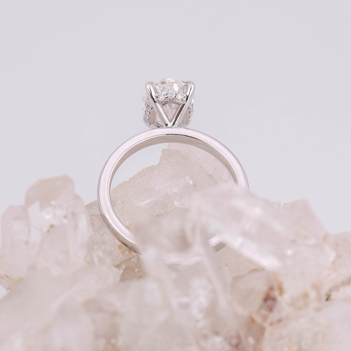 (Ready to Ship Size M) - Bella Hidden Halo 2.0 – 4 Claw 2.08ct D VVS2 Oval Solitaire in 18k White Gold