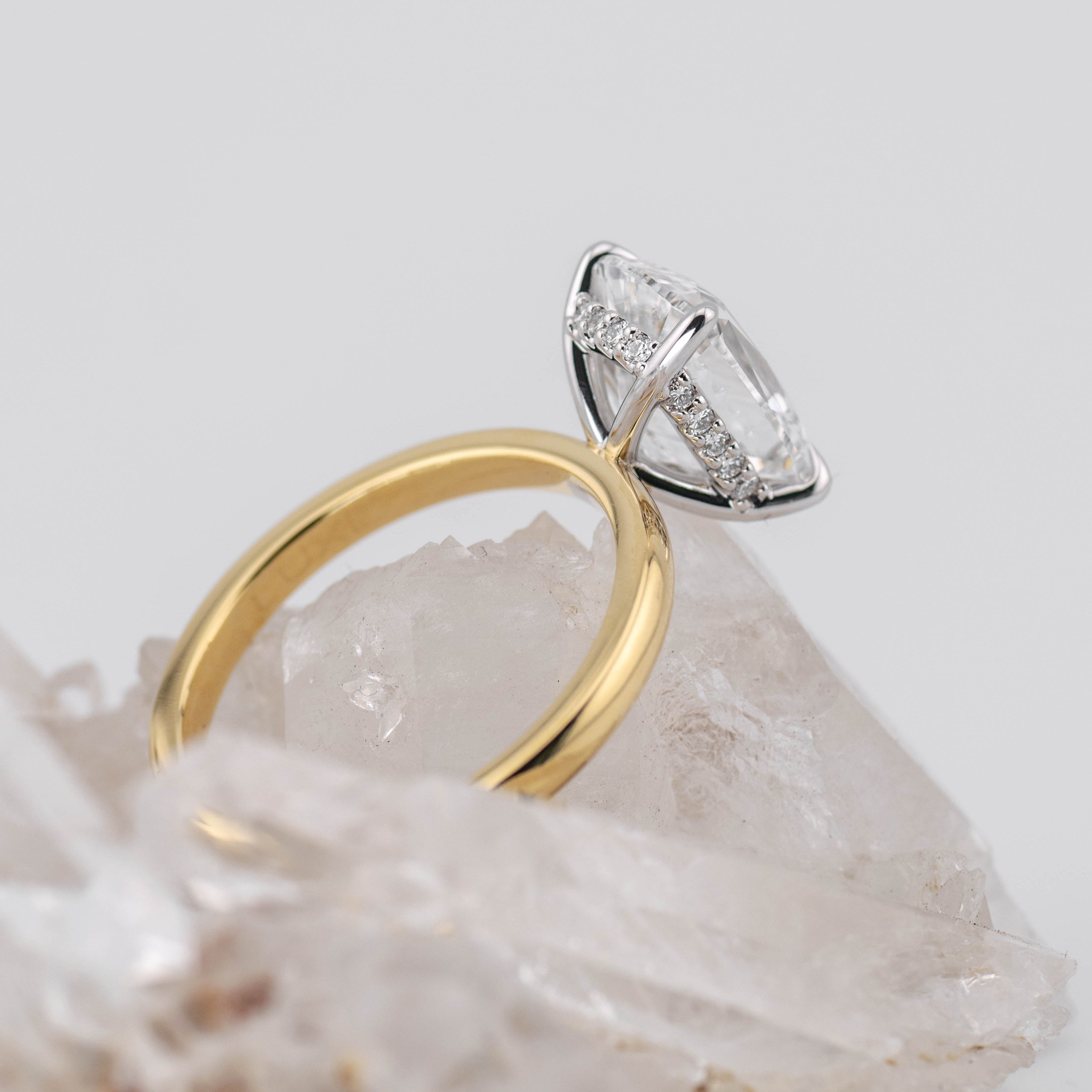 (Ready to Ship Size N) - 3.28ct Old Mine D VVS2 Solitaire with Hidden Halo in 2 Tone 18k