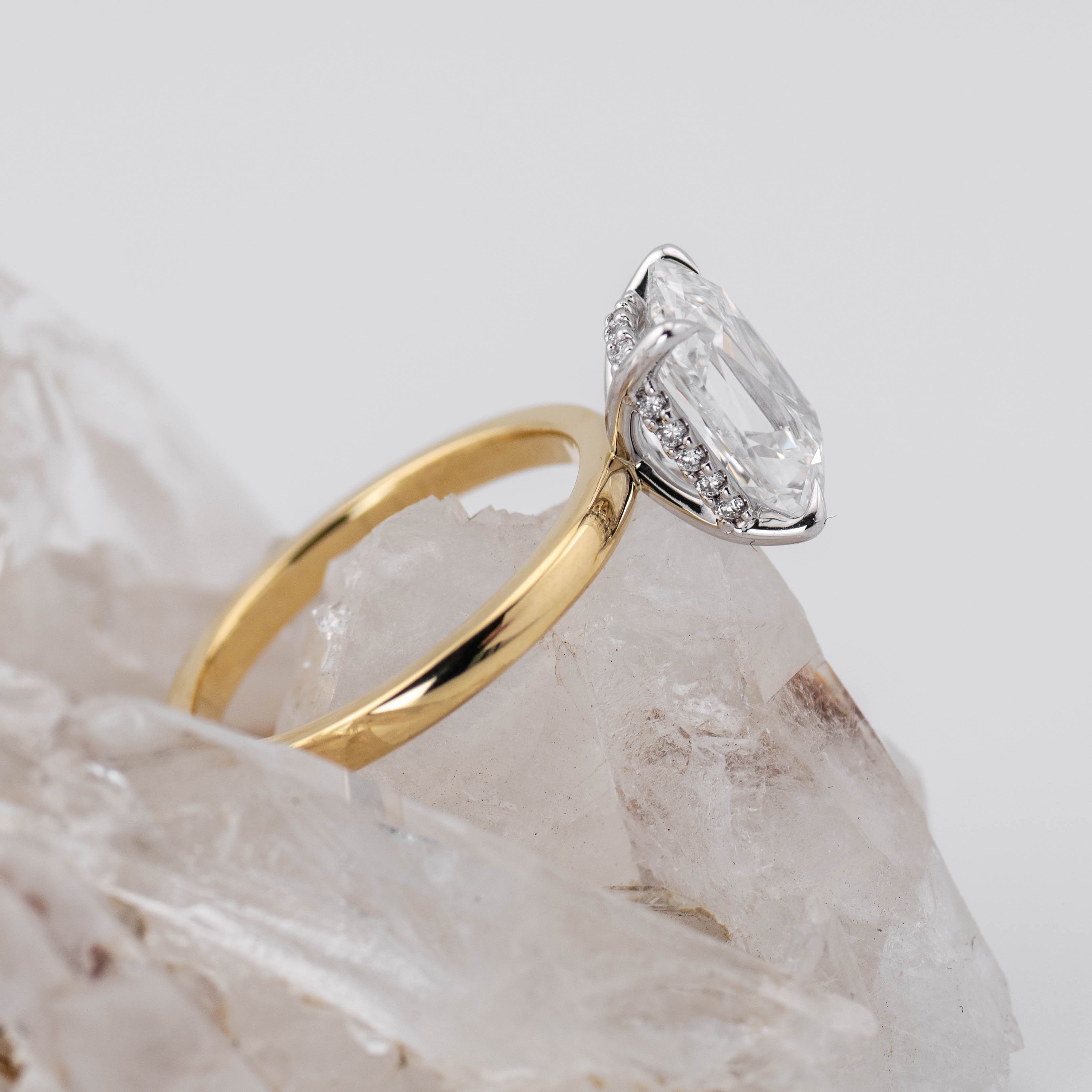 (Ready to Ship Size N) - 3.28ct Old Mine D VVS2 Solitaire with Hidden Halo in 2 Tone 18k