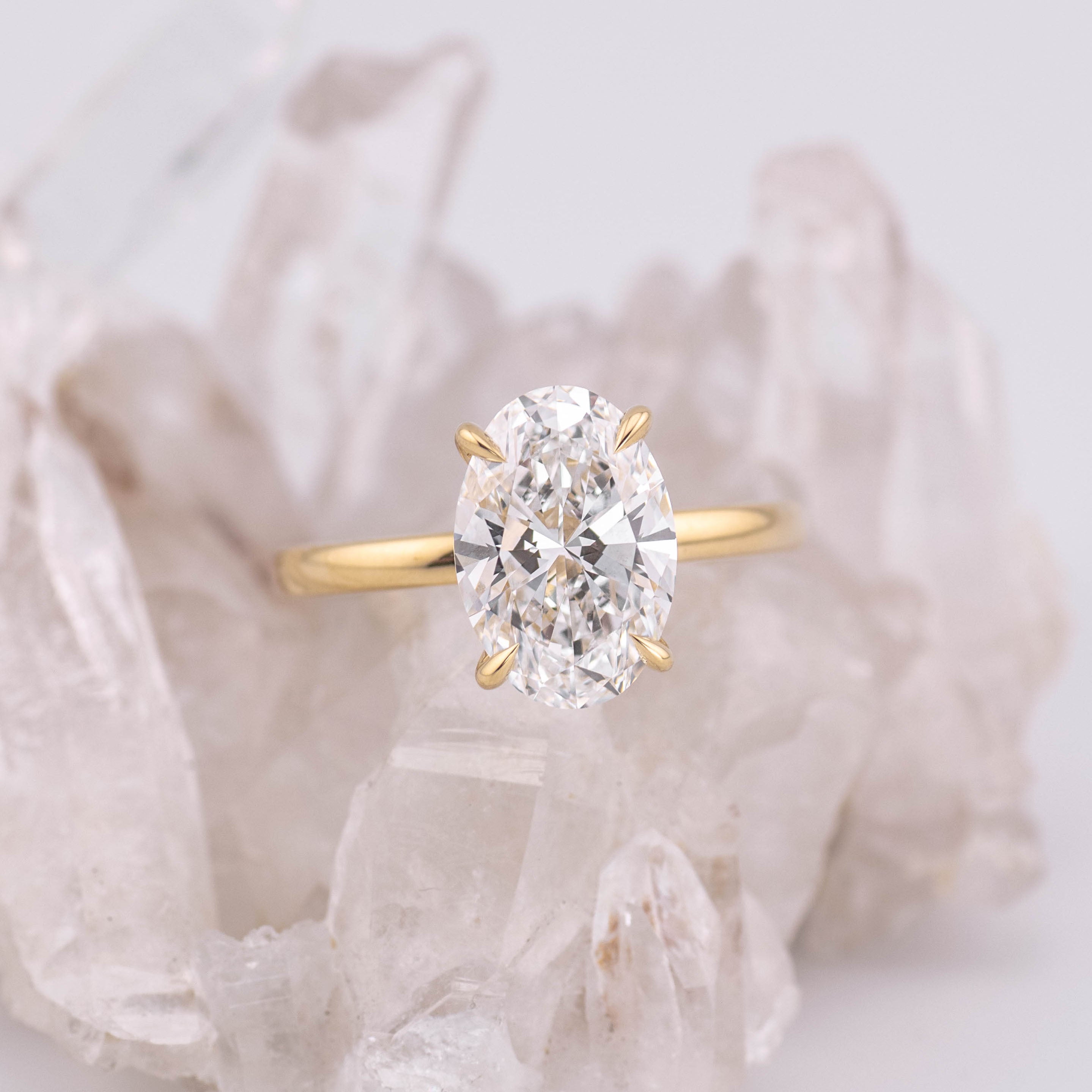 (Ready to Ship Size M) - Kate 3.0 – 4 Claw 3.08ct D VVS2 Oval Solitaire in 18k Yellow Gold