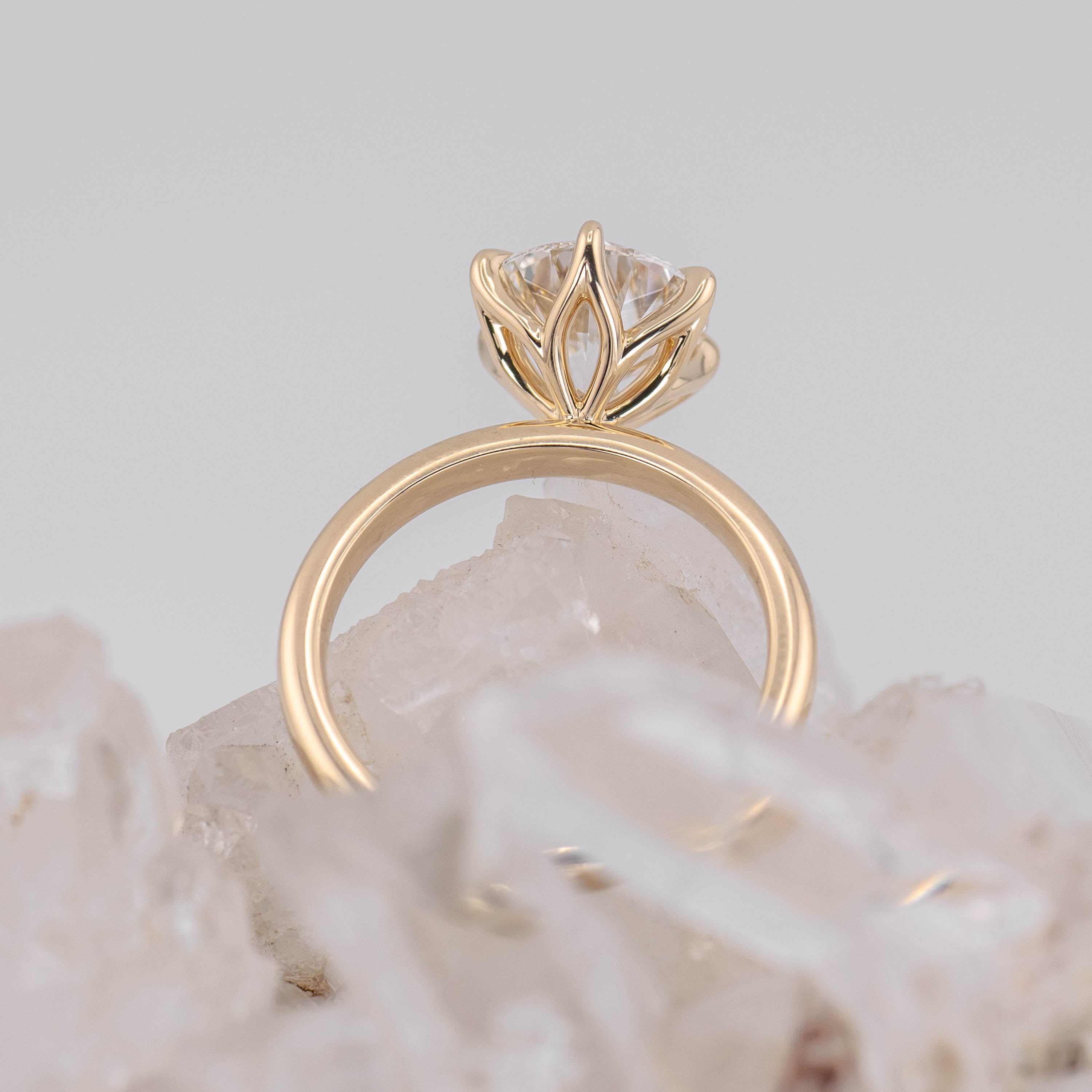 Petal 2.0 – 6 Claw 2ct Round Solitaire (Made to Order) F+ Colour VVS2