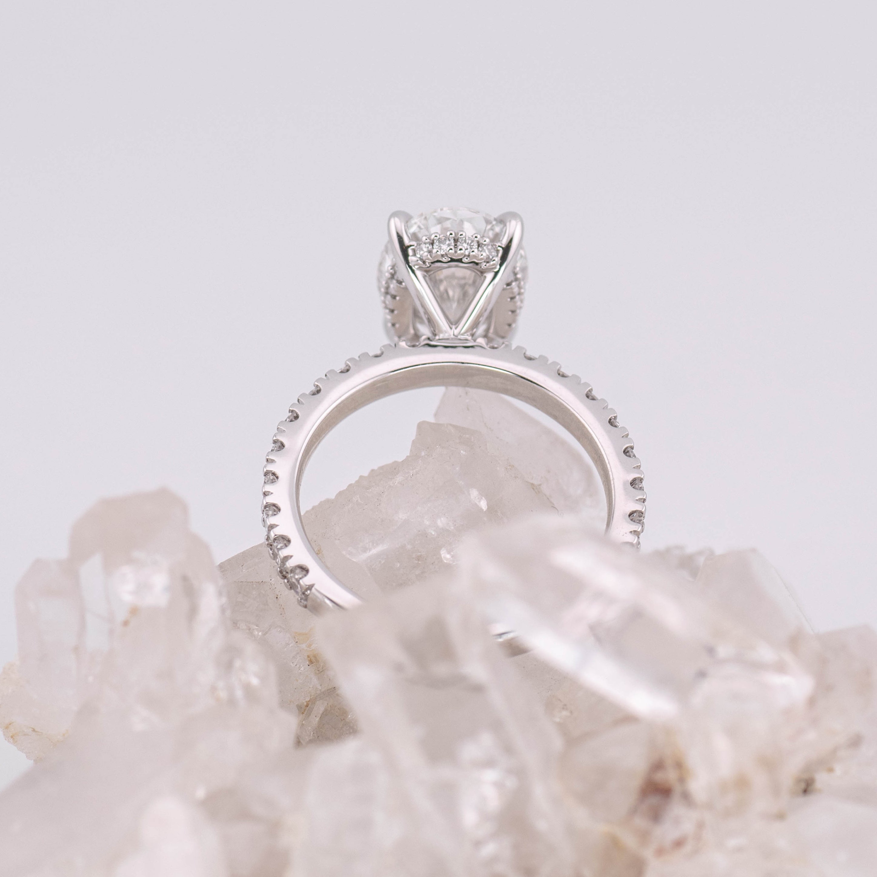 (Ready to Ship Size M) 3.41ct E VVS2 Oval Solitaire with Hidden Halo & Pave Band in 18k White Gold