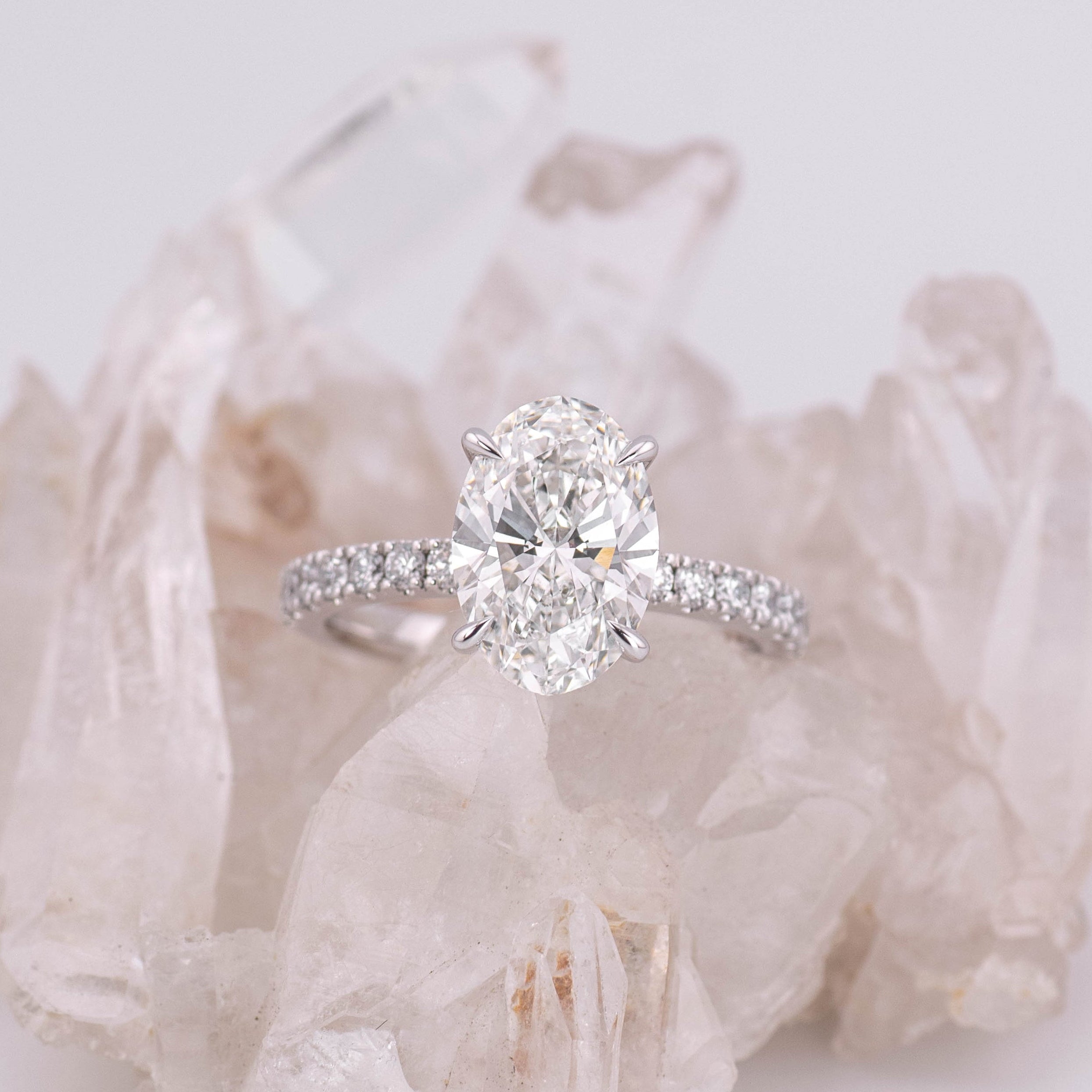 (READY TO SHIP SIZE M) 2.63CT E VVS2 OVAL SOLITAIRE WITH HIDDEN HALO & PAVE BAND in 18K WHITE GOLD