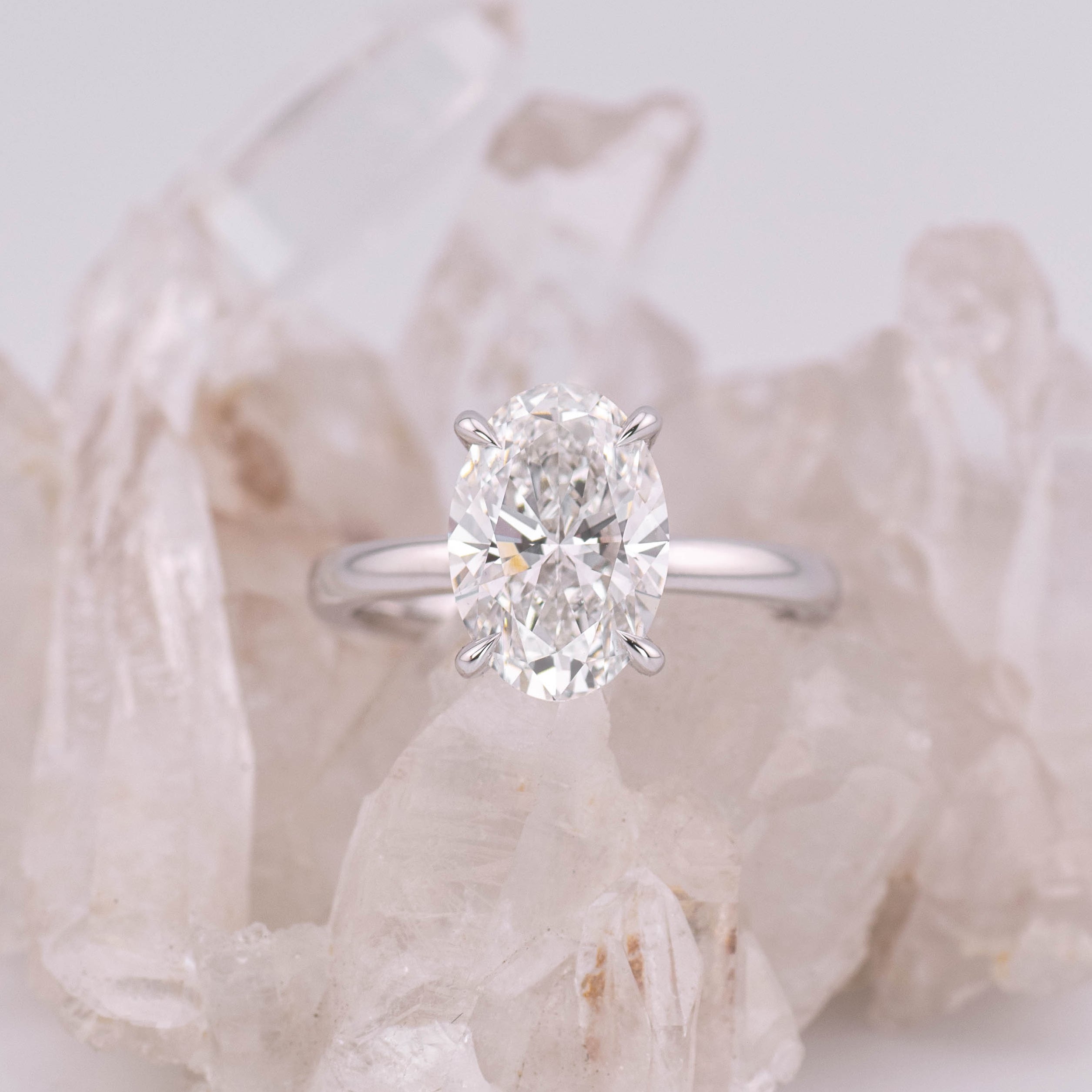(Ready to Ship Size M) - Kate 3.0 – 4 Claw 3.16ct E VVS2 Oval Solitaire in 18k White Gold