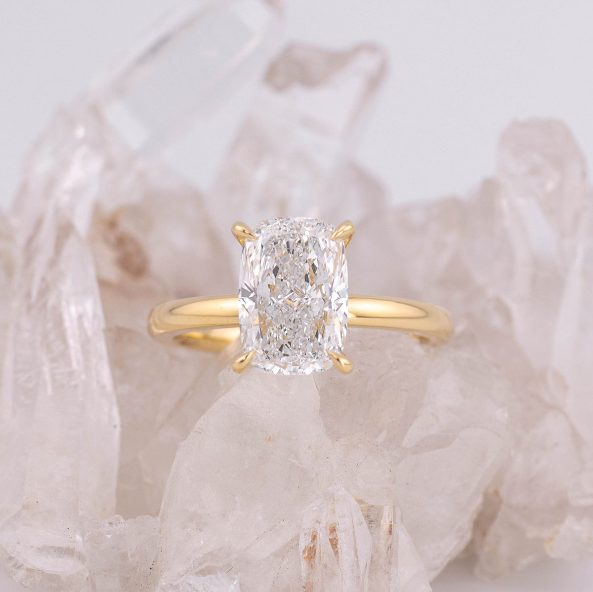 (Ready to Ship Size M) - Catherine 3.0 – Elongated Cushion 3.04ct D VVS2 Solitaire in 18k Yellow Gold