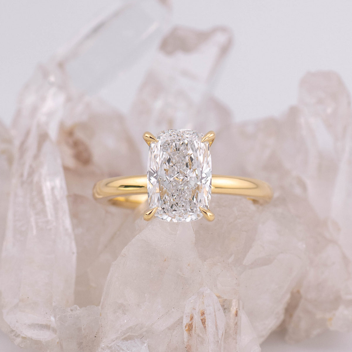(Ready to Ship Size M) - Catherine 3.0 – Elongated Cushion 3.04ct D VVS2 Solitaire in 18k Yellow Gold