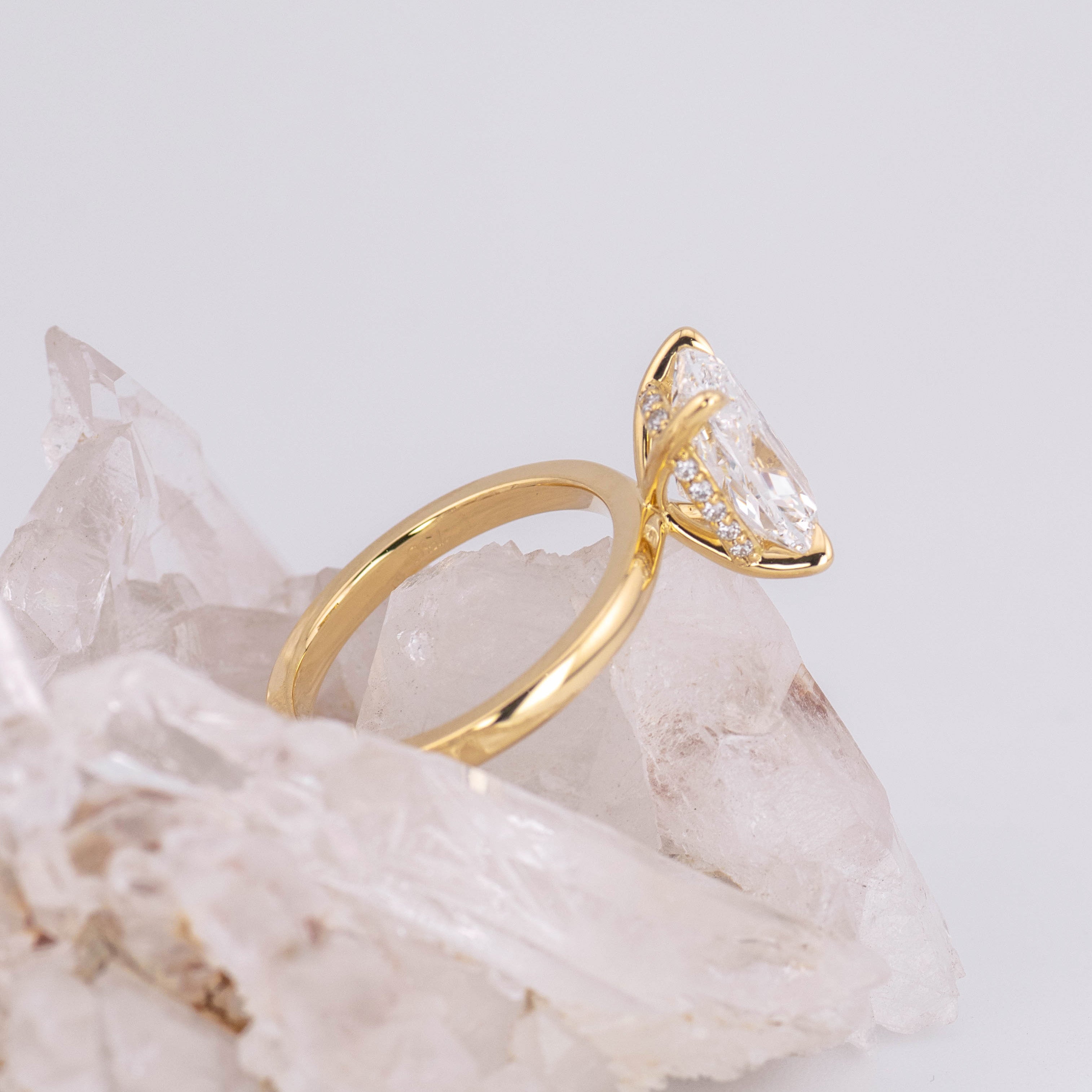 (Ready to Ship Size M) 3.19ct E VVS2 Elongated Cushion with Hidden Halo in 18k Yellow Gold Halo Elongated Cushion 2.52ct D VVS2 Solitaire in 18k White Gold (Copy)