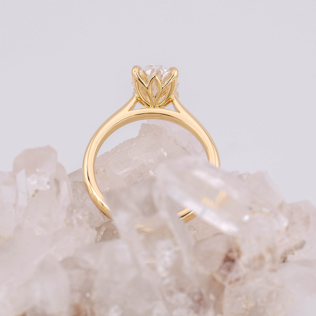 (Ready to Ship Size M) - Oval Petal 2.0 – 4 Claw Petal Basket 2.03ct D VVS2 Oval Solitaire in 18k Yellow Gold