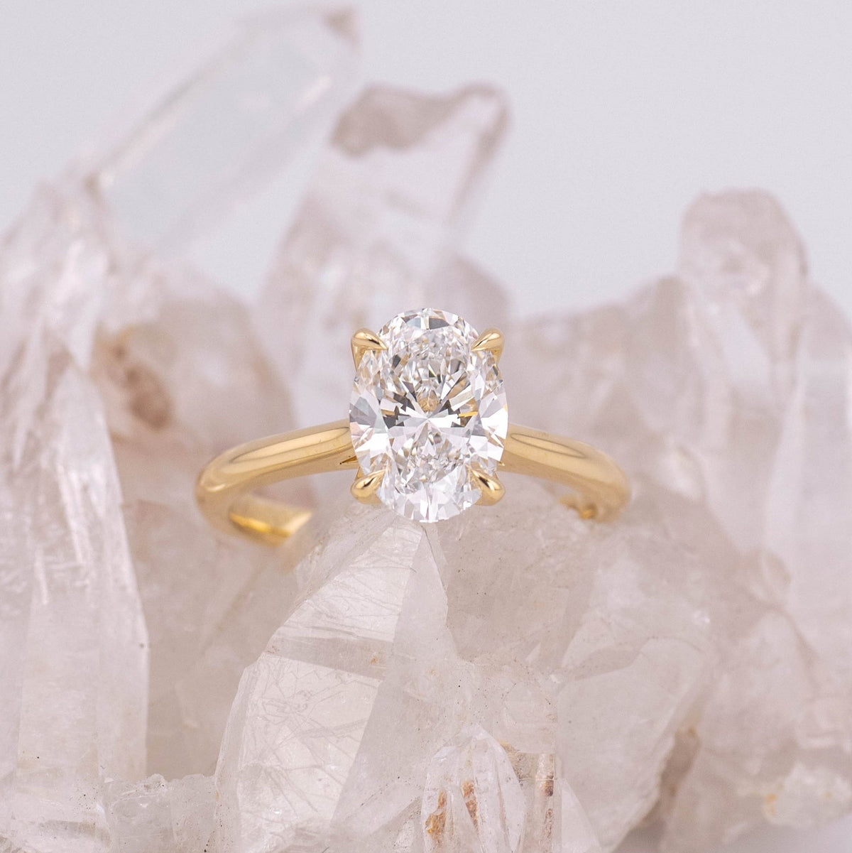 (Ready to Ship Size M) - Oval Petal 2.0 – 4 Claw Petal Basket 2.03ct D VVS2 Oval Solitaire in 18k Yellow Gold