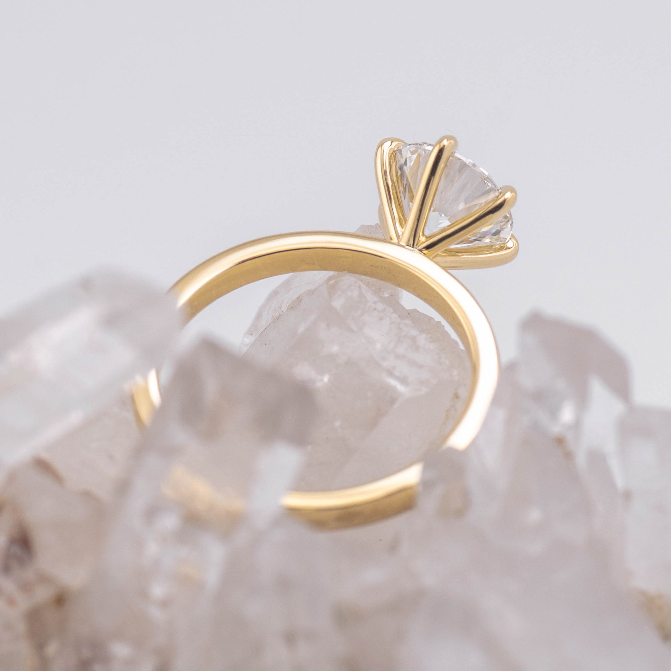 (Ready to Ship Size M) - Billie 2.0 – 6 Claw 2.09ct Round Solitaire