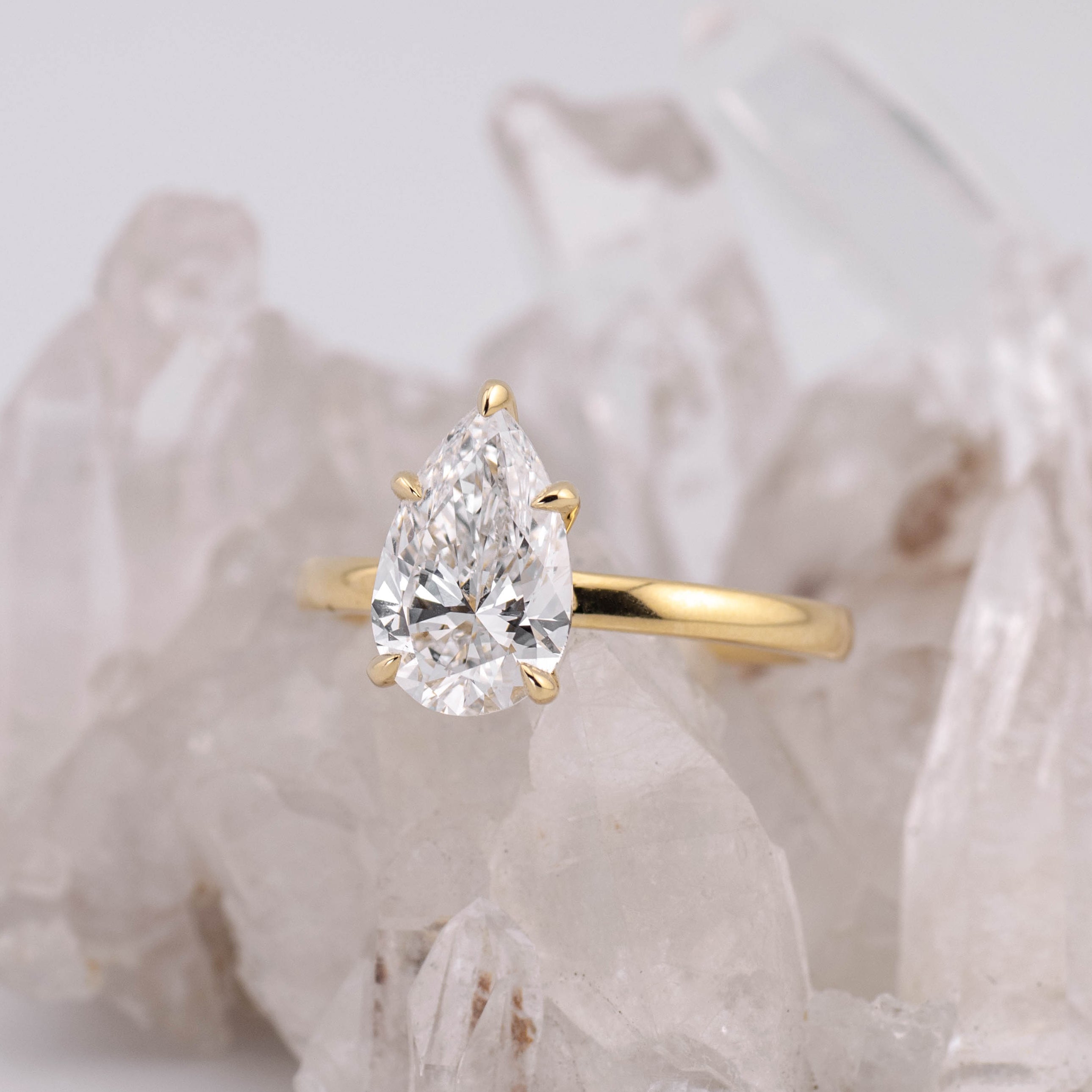 (Ready to Ship Size M) - Poppy 2.0 – 5 Claw 2ct Pear Solitaire 18k Yellow Gold