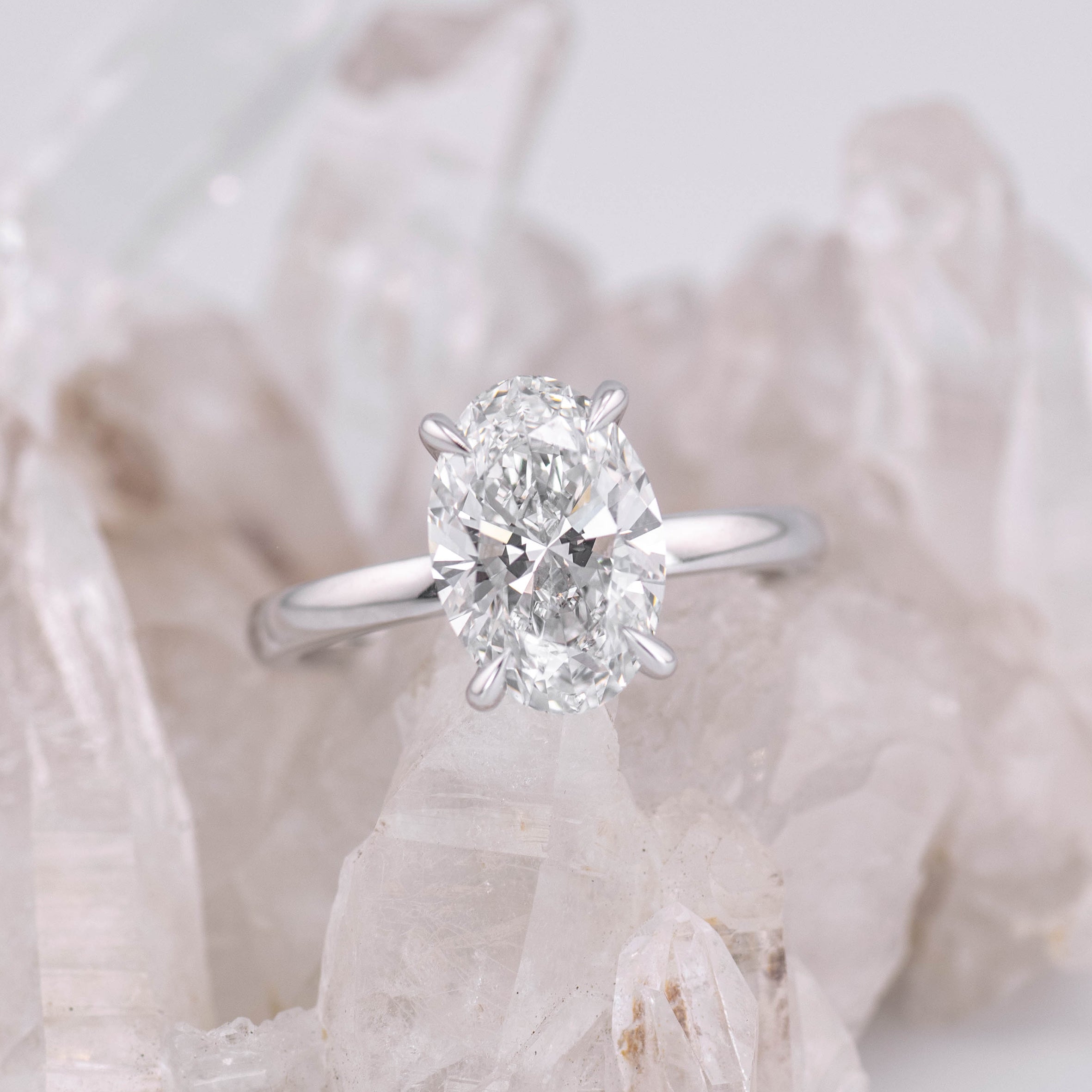 (Ready to Ship Size M) - Kate 2.5 – 4 Claw 2.51ct Oval Solitaire in 18k White Gold