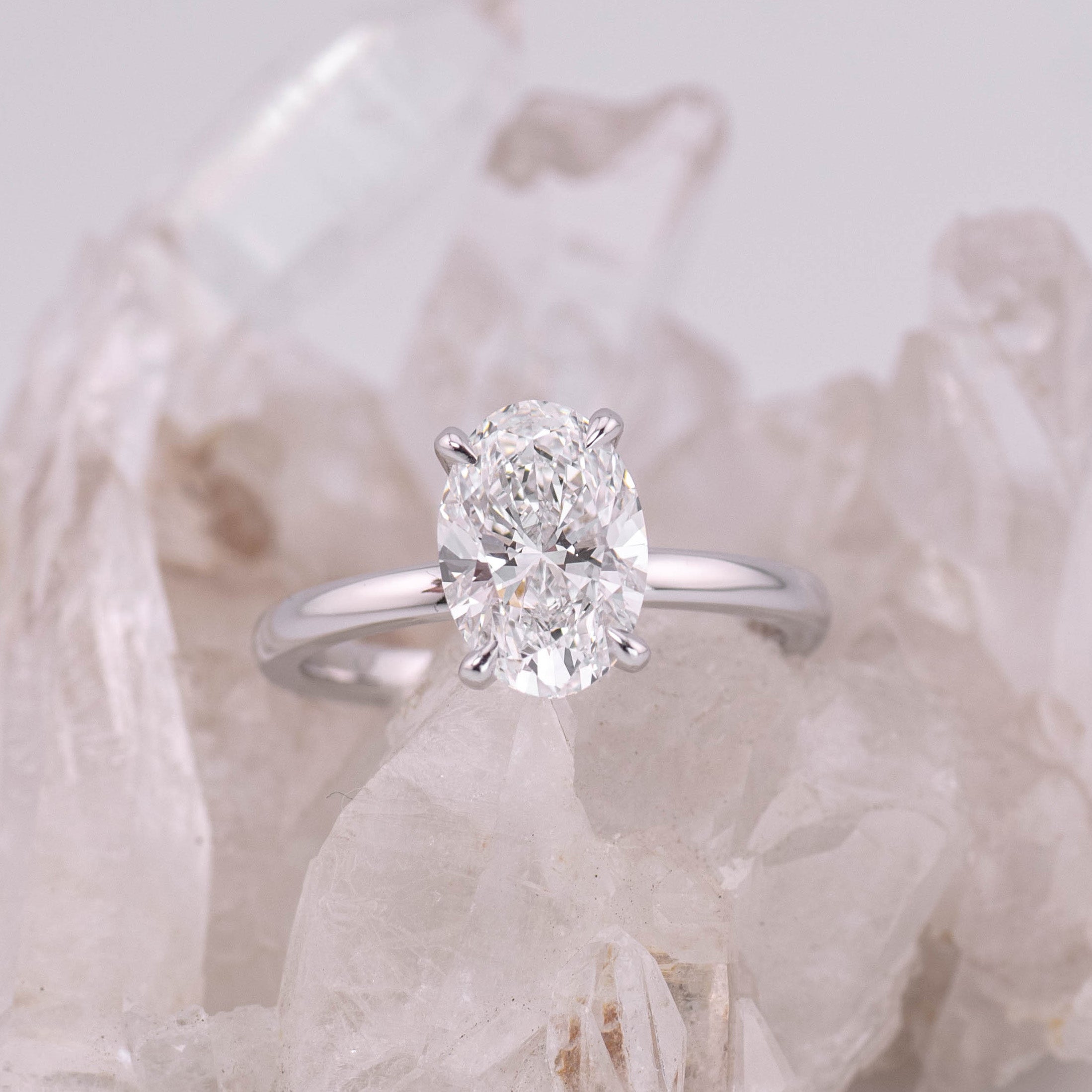 (Ready to Ship Size L) - Kate 2.0 – 4 Claw 2ct D VVS2 Oval Solitaire in 18k White Gold