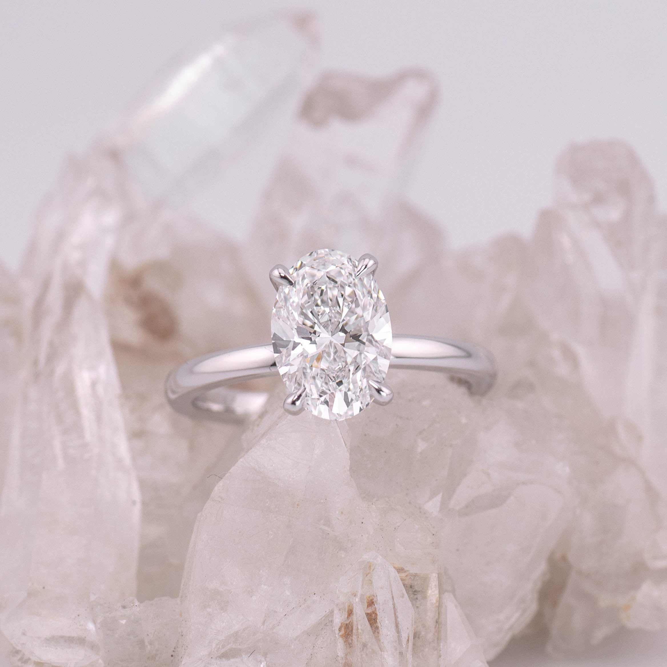 (Ready to Ship Size L) - Kate 2.0 – 4 Claw 2ct D VVS2 Oval Solitaire in 18k White Gold