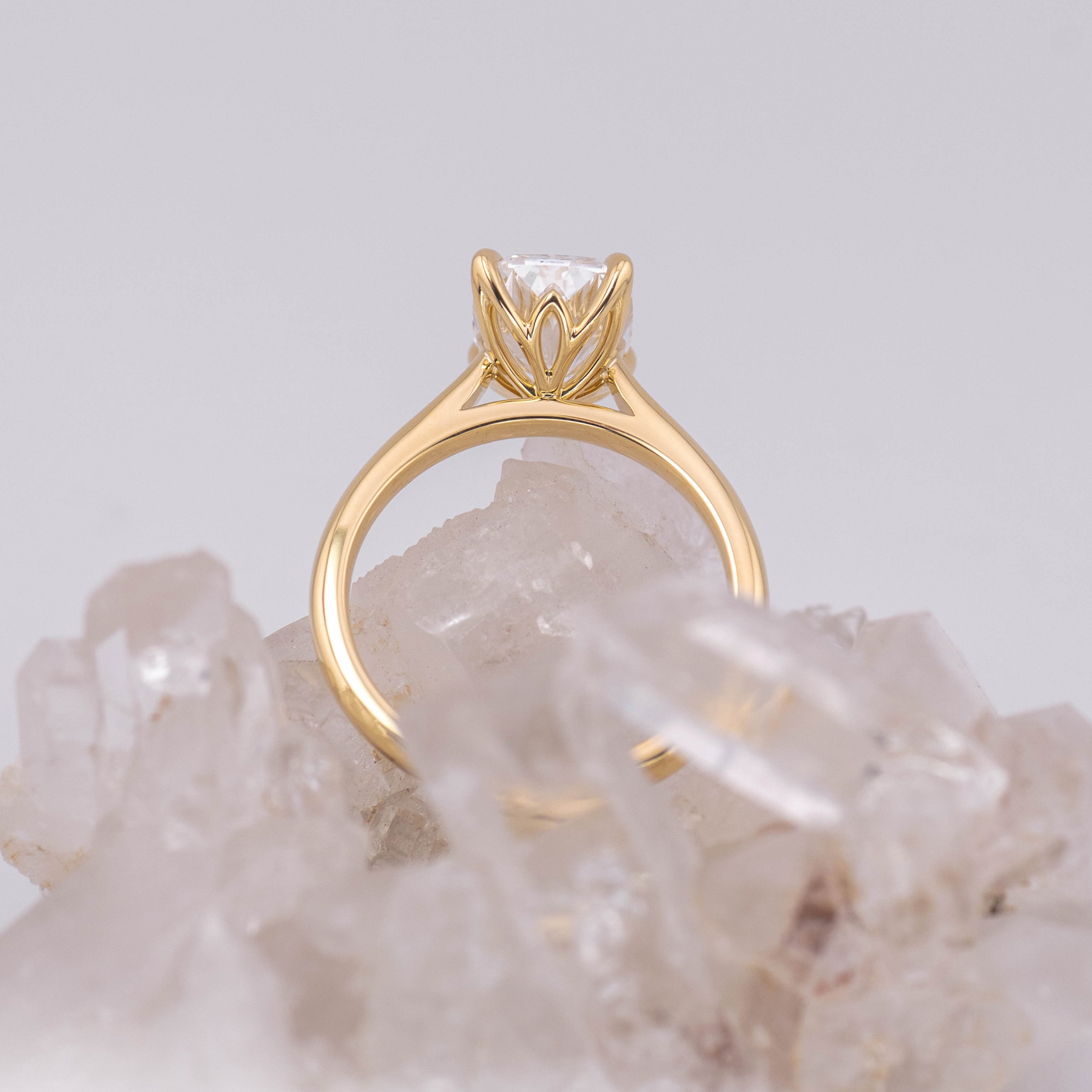 (Ready to Ship Size M) - Petal Elongated Cushion – 4 Claw 2.51ct D VVS2 Solitaire in 18k Yellow Gold