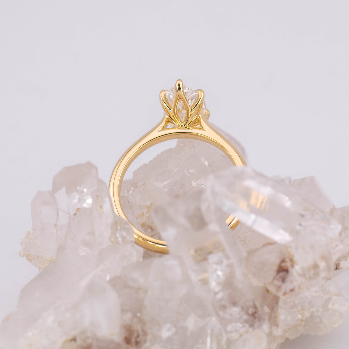 (Ready to Ship Size M) - Petal Marquise – 6 Claw 1.55ct E VVS2 Marquise Solitaire in 18k Yellow Gold