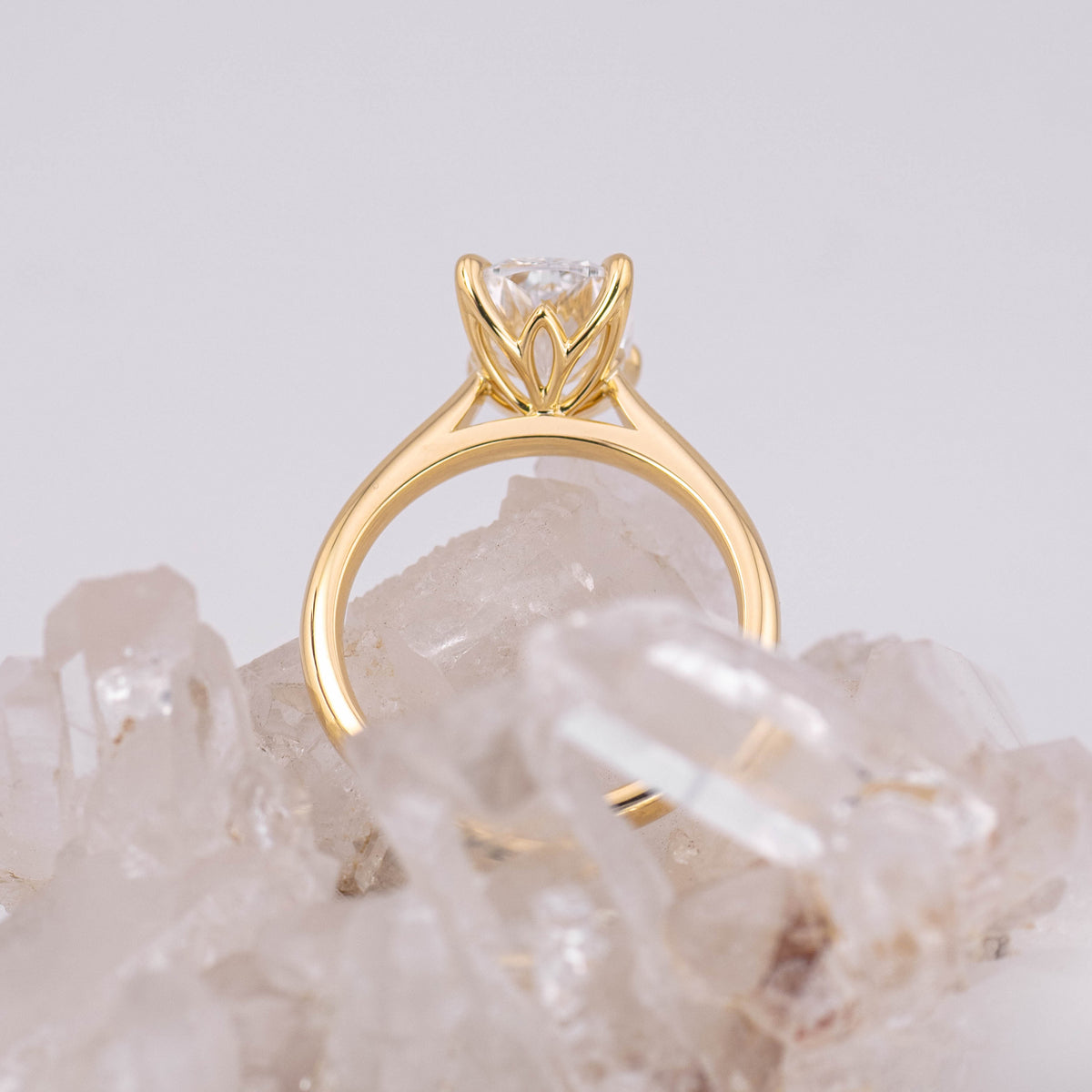 (Ready to Ship Size M) - Petal Elongated Cushion – 4 Claw 2.59ct D VVS2 Solitaire in 18k Yellow Gold