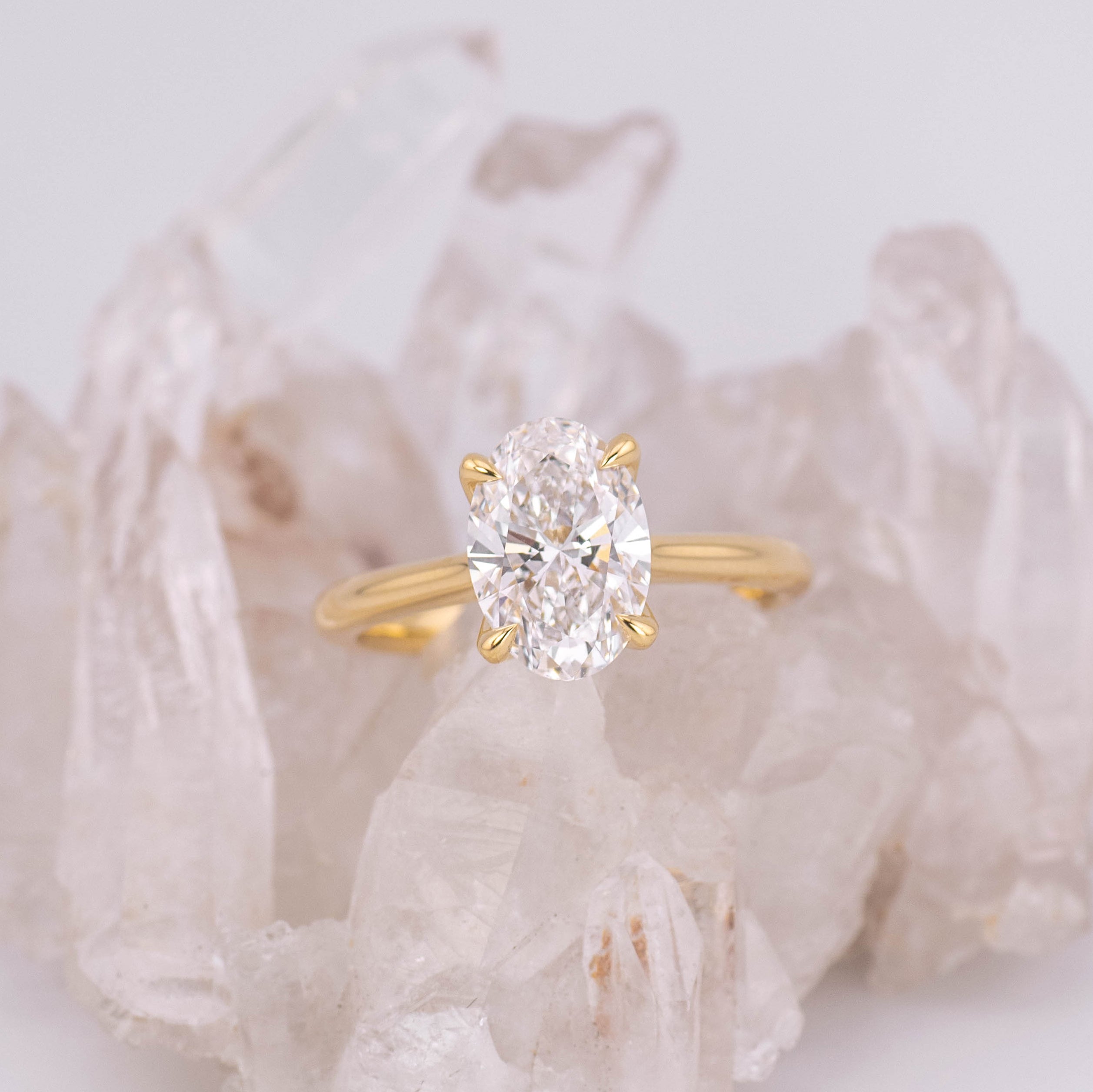 (Ready to Ship Size M) - Oval Petal 2.0 – 4 Claw Petal Basket 2.03ct D VVS2 Oval Solitaire in 18k Yellow Gold