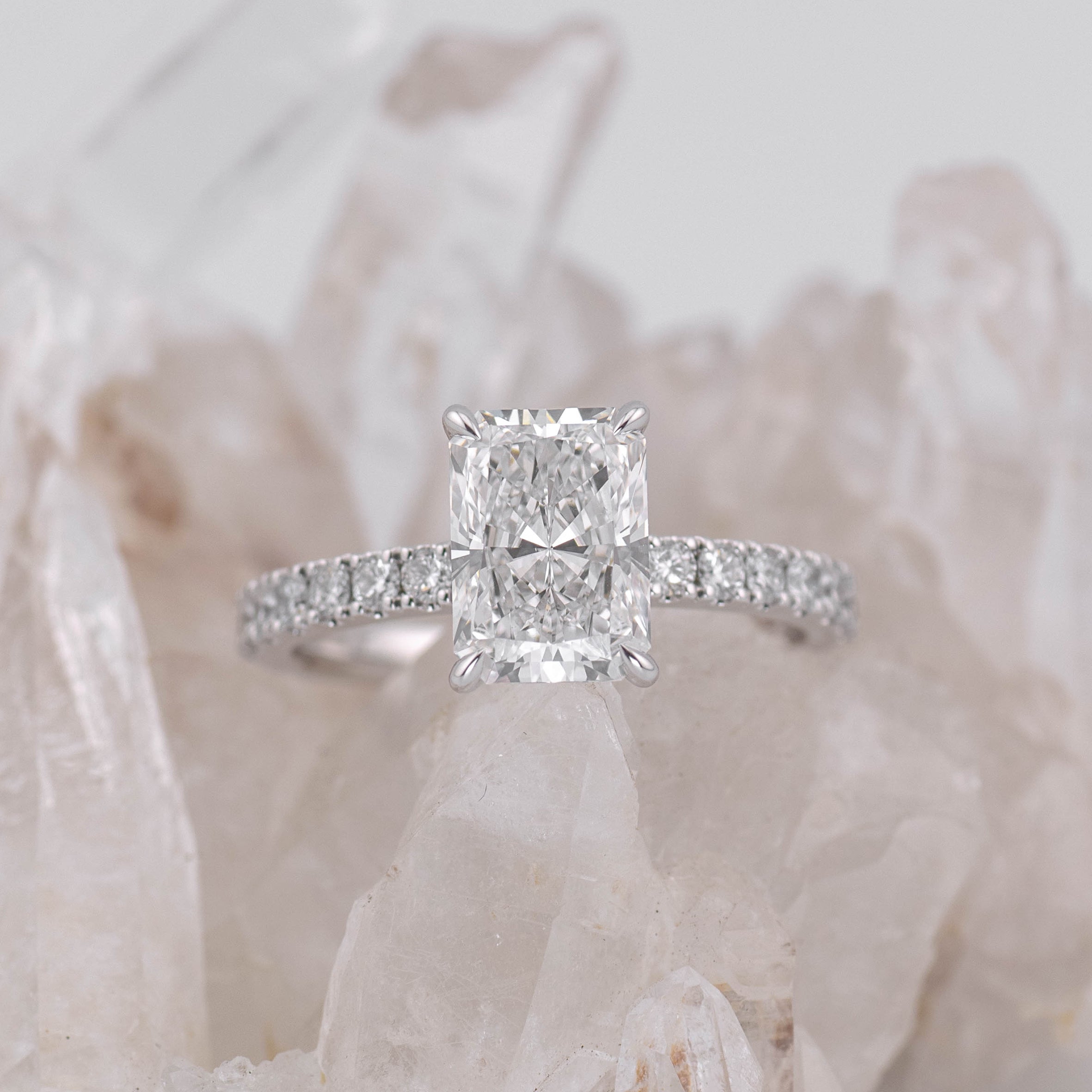 (READY TO SHIP SIZE M) 2.06CT D VVS2 RADIANT SOLITAIRE WITH HIDDEN HALO & PAVE BAND IN 18K WHITE GOLD