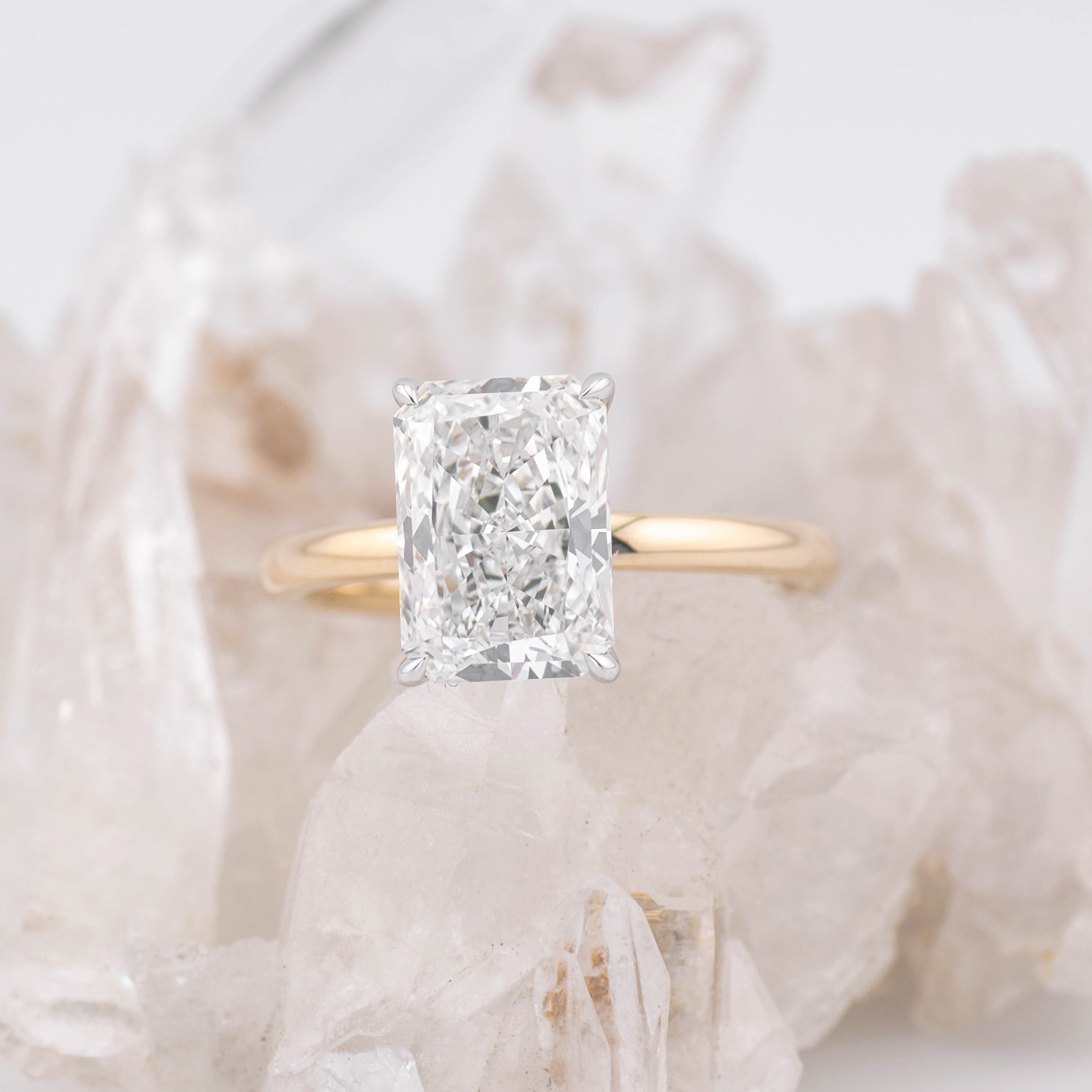 (Ready to Ship Size N) - Radiant 3.0 – 4 Claw 3.02ct E VVS2 Solitaire in 2tone 14k