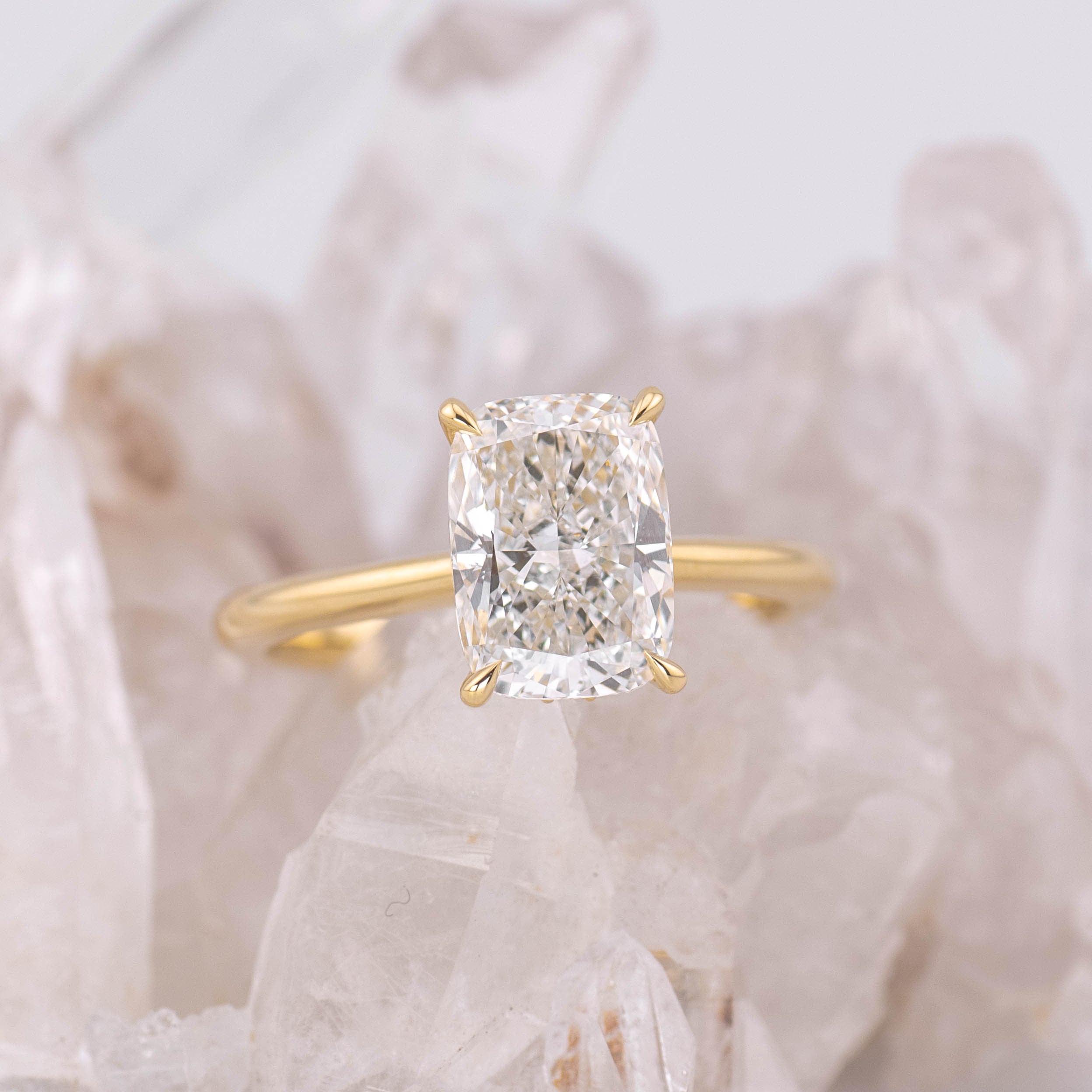(Ready to Ship Size M) - Ruth 2.5 – Cathedral & Hidden Halo Elongated Cushion 2.51ct F VVS2 Solitaire in 18k Yellow Gold