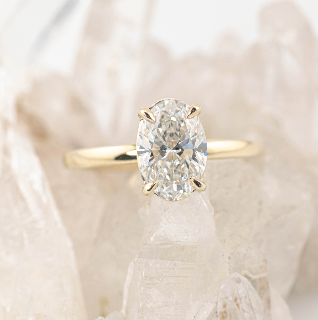 Custom Kate 2.0 – 4 Claw 2ct Oval Solitaire (Made to Order) F Colour VVS2