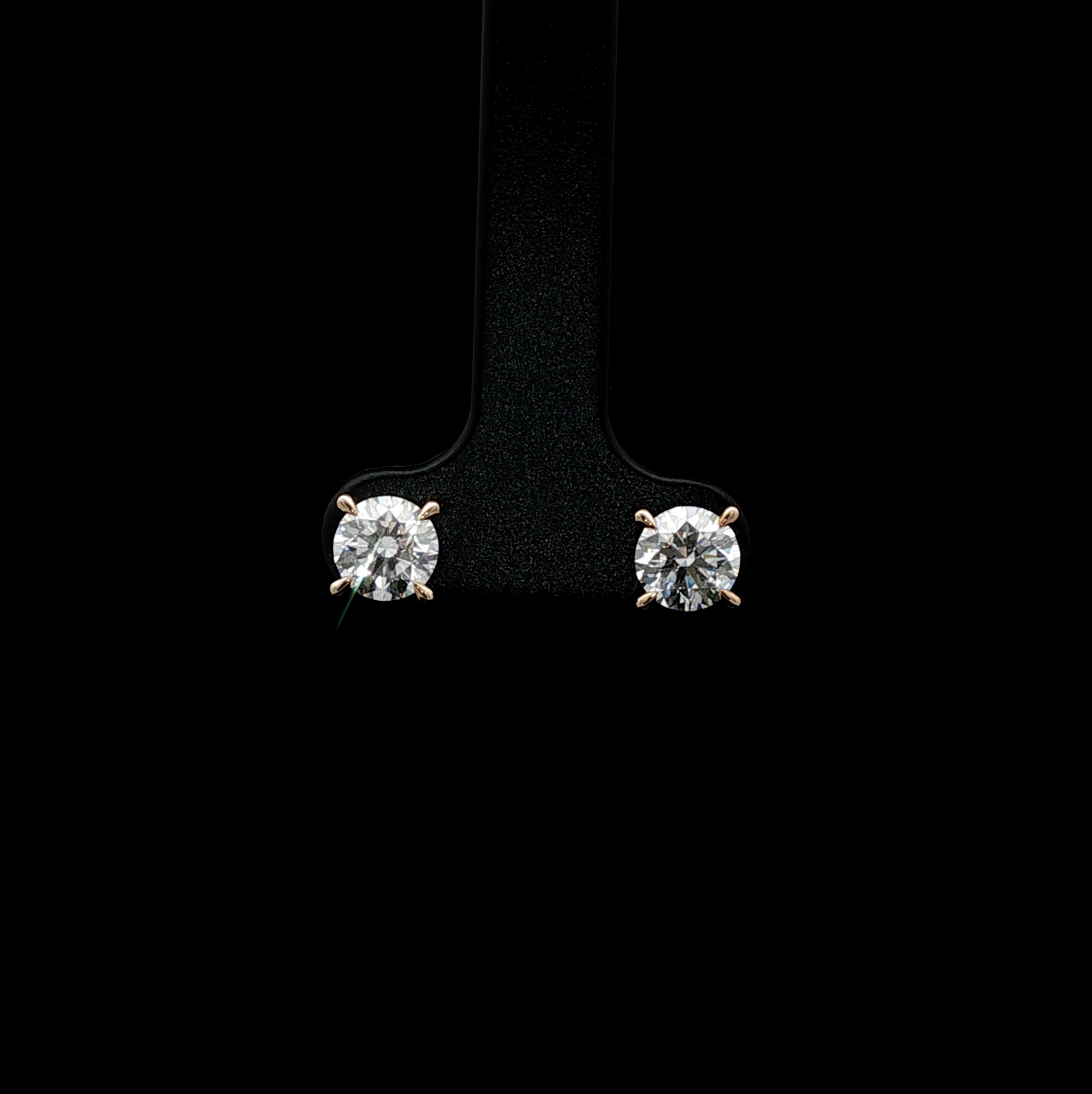 (Ready to Ship) 1.52 tcw 9k Yellow Gold Diamond Studs D VVS2 IGI Certified Lab Diamonds