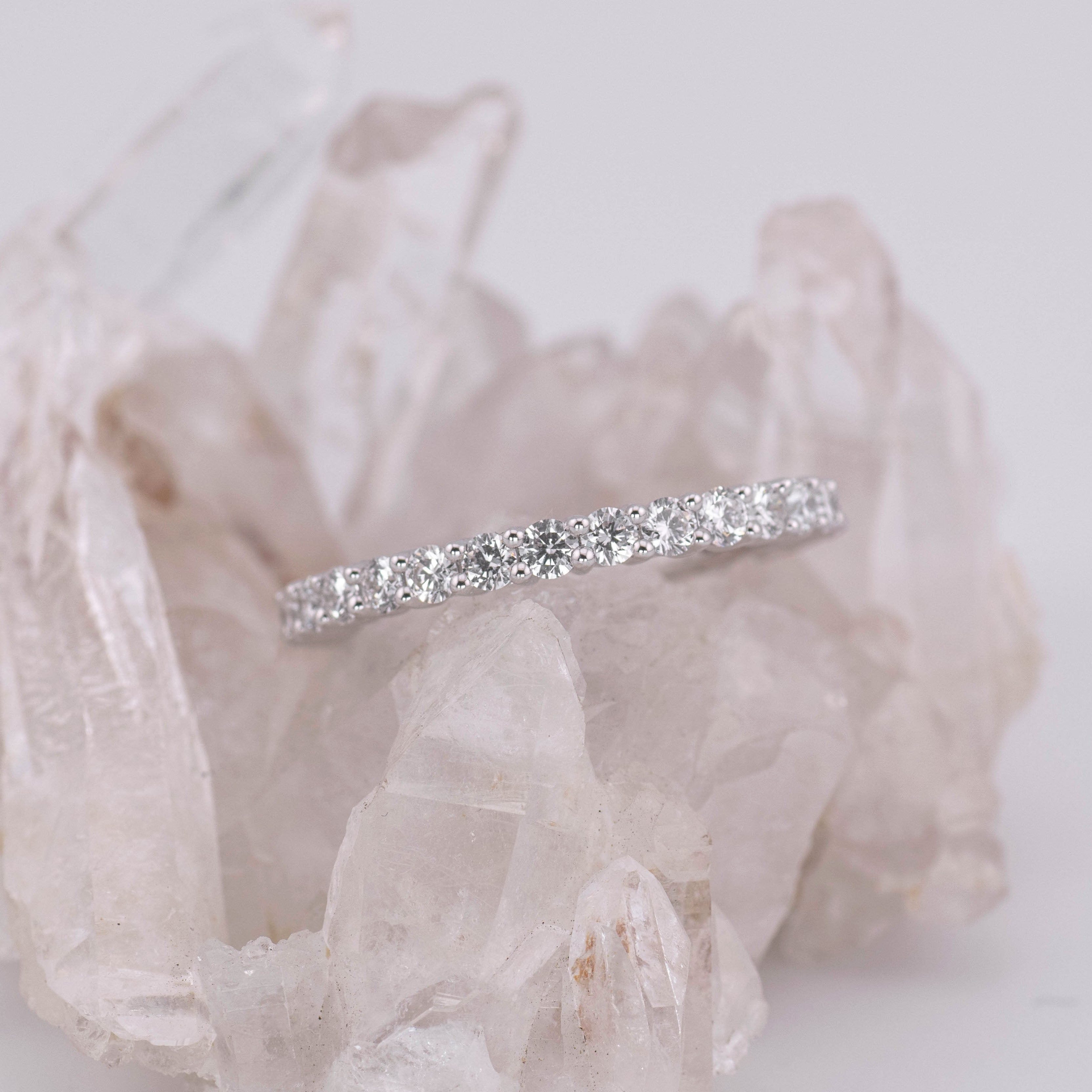 (Ready to Ship N) 1.04tcw 18k Diamond Band (trade show special)