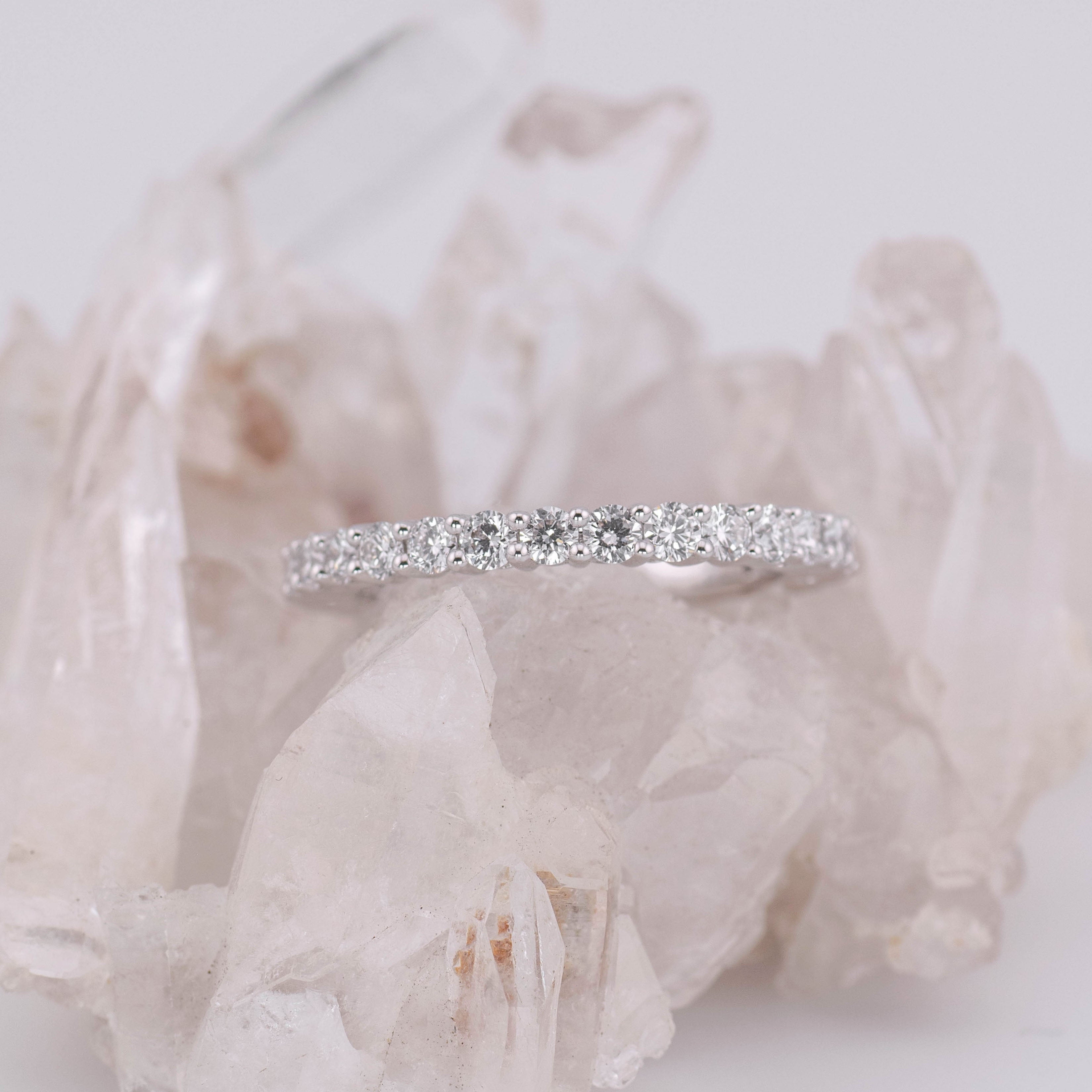 (Ready to Ship N) 1.04tcw 18k Diamond Band (trade show special)